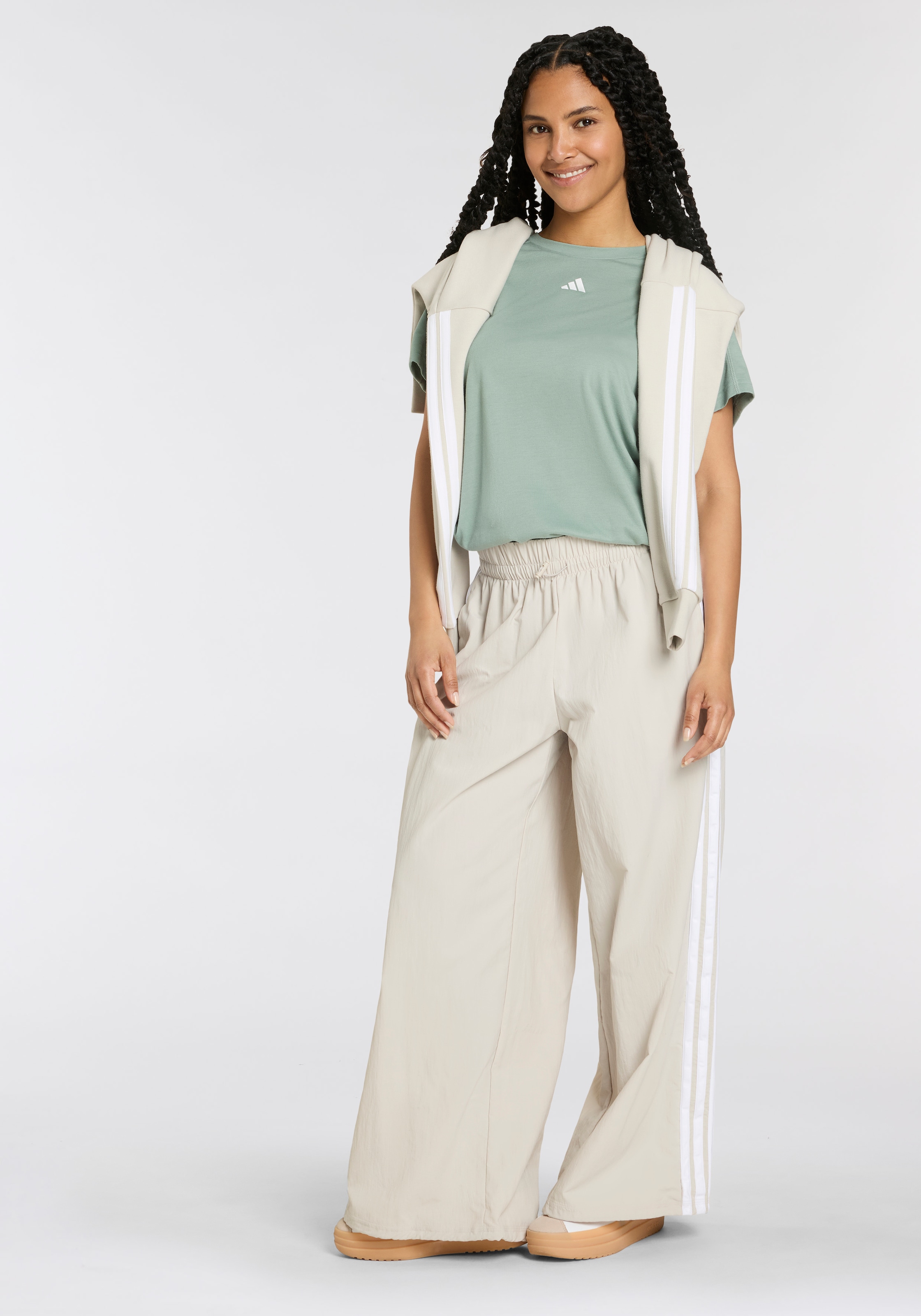 adidas Sportswear Sporthose »W 3S WV PT«  Fallschirmhose, locker geschnitten, mit weitem Bein