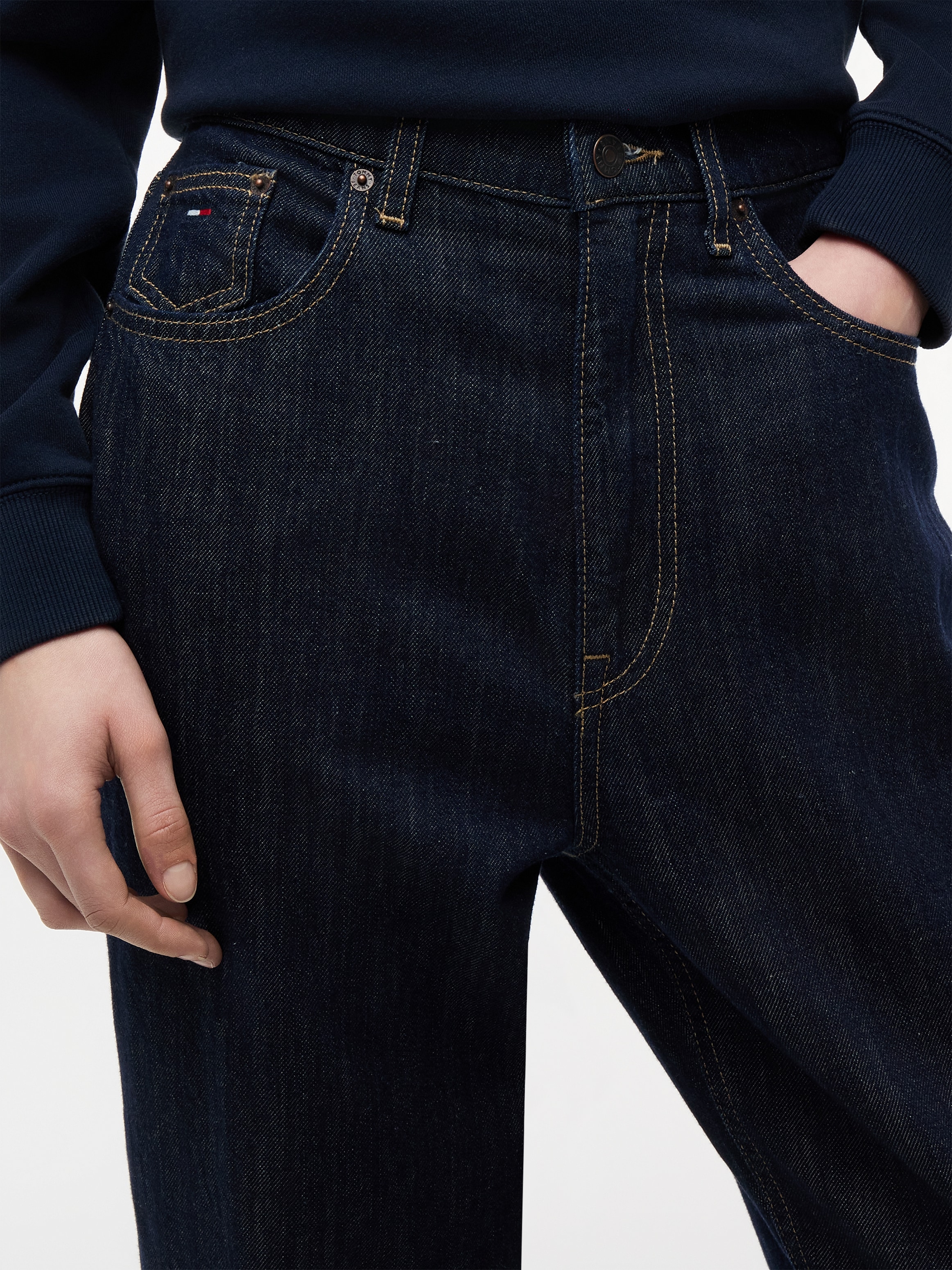 Tommy Jeans Jeans mom »MOM JEAN UH TPR RW« Ultra High Waist, Tapered Fit