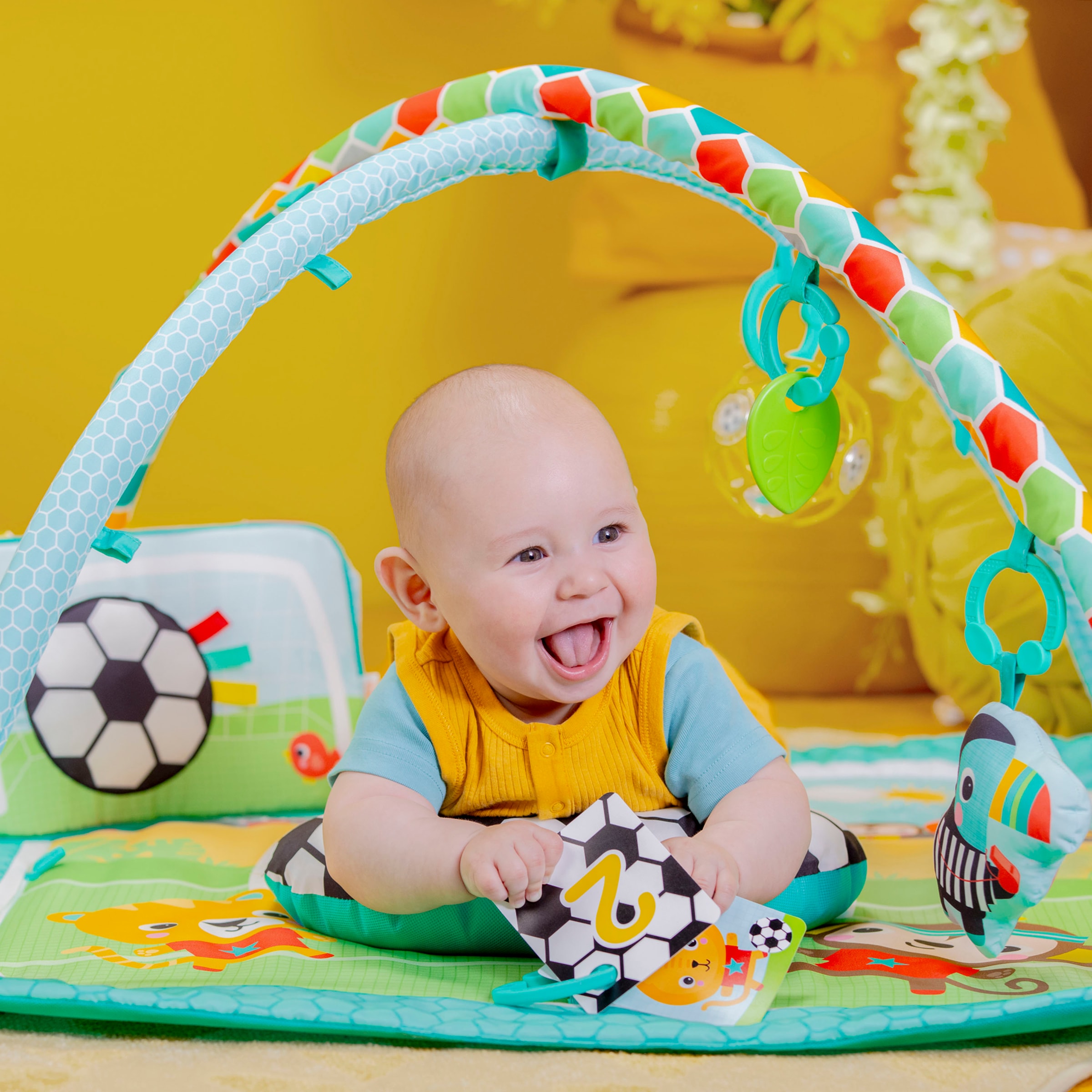 Bright Starts Spielbogen »Grip & Kick Activity Gym« mit Licht- und Soundeffekt
