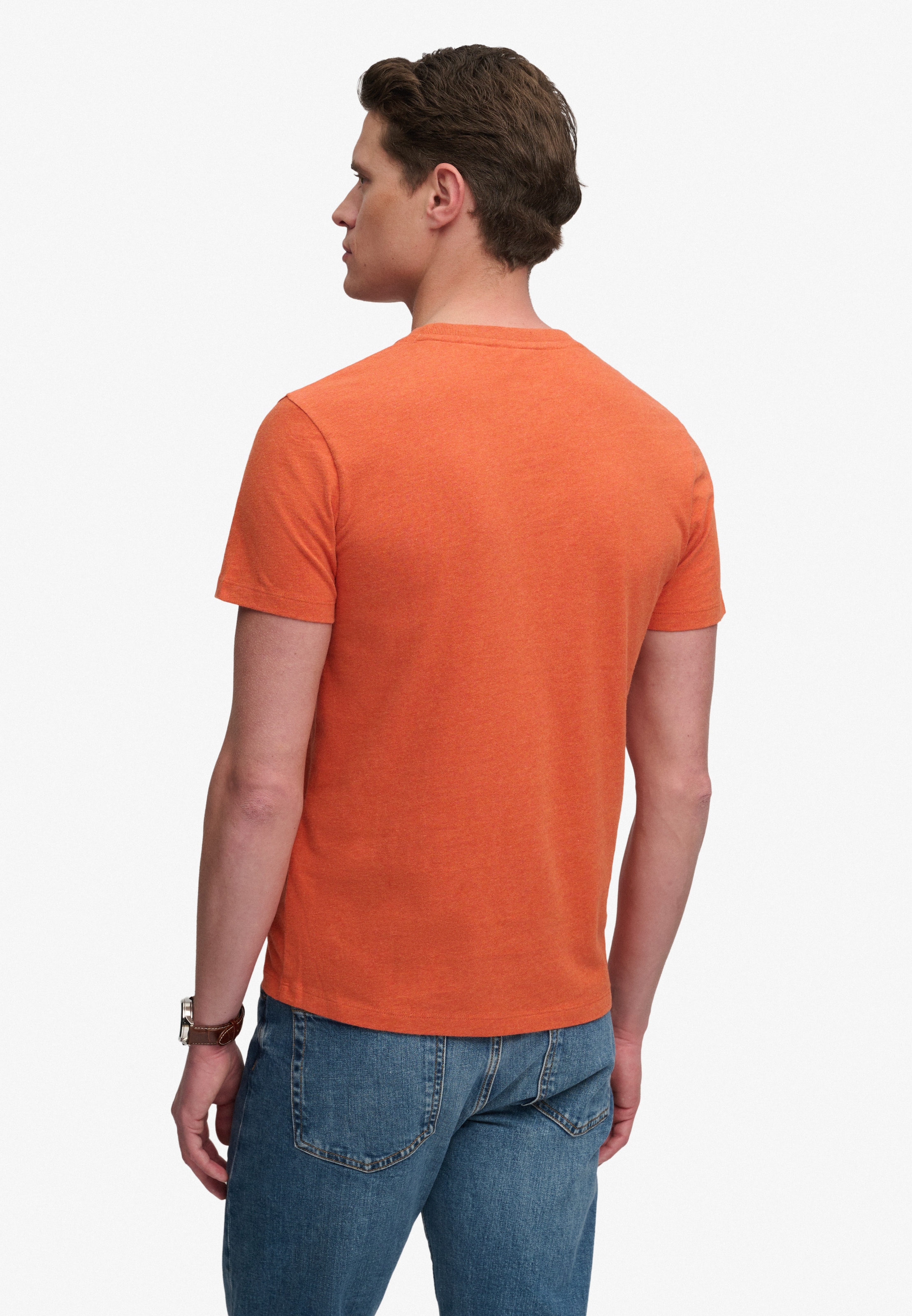 Superdry Shirt à col rond »ESSENTIAL SERIF LOGO EMB TEE« coton, coupe régulière