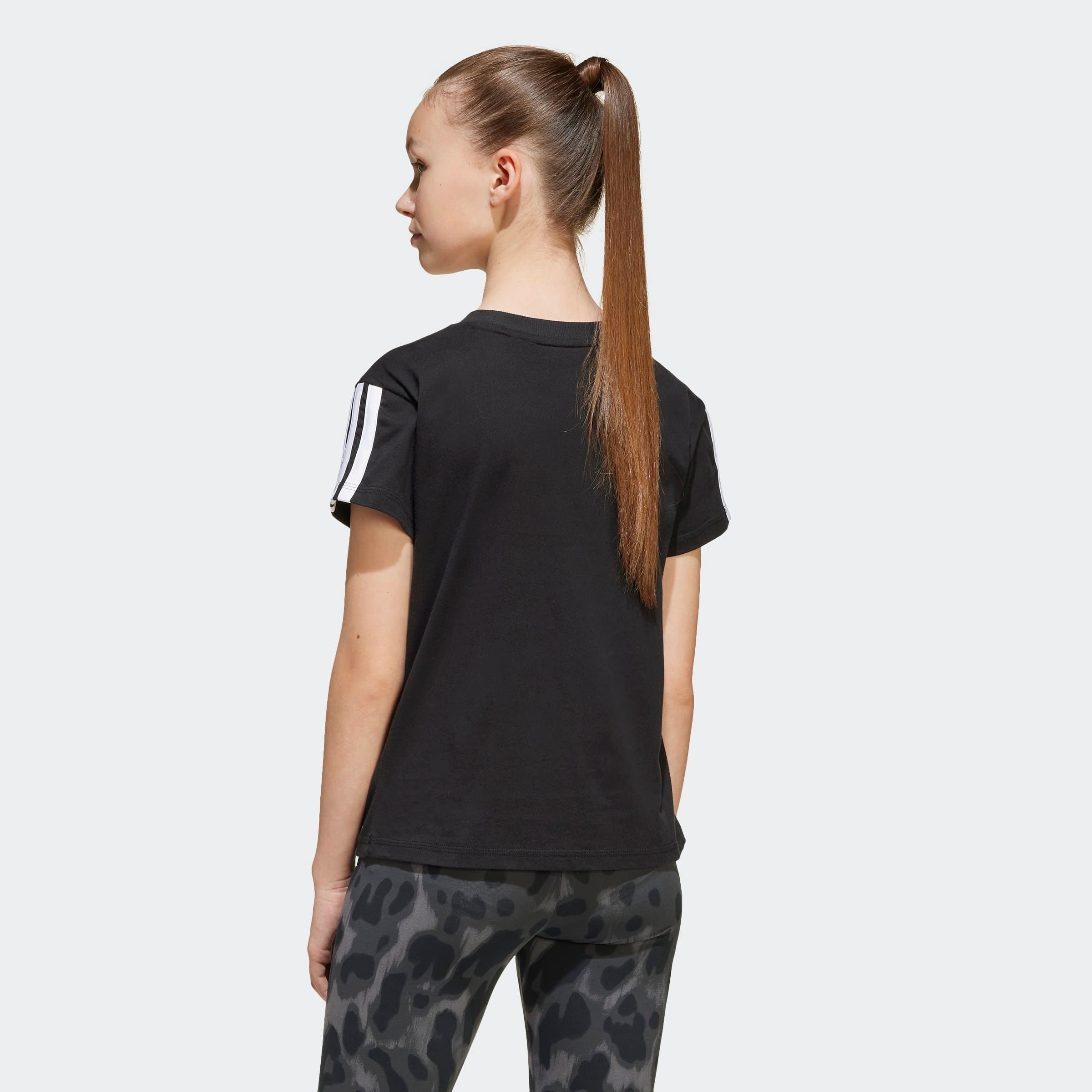 adidas Sportswear T-Shirt »ESSENTIALS KIDS« für Kinder, mit Rundhalsausschnitt, ohne Verschluss, aus Baumwolle