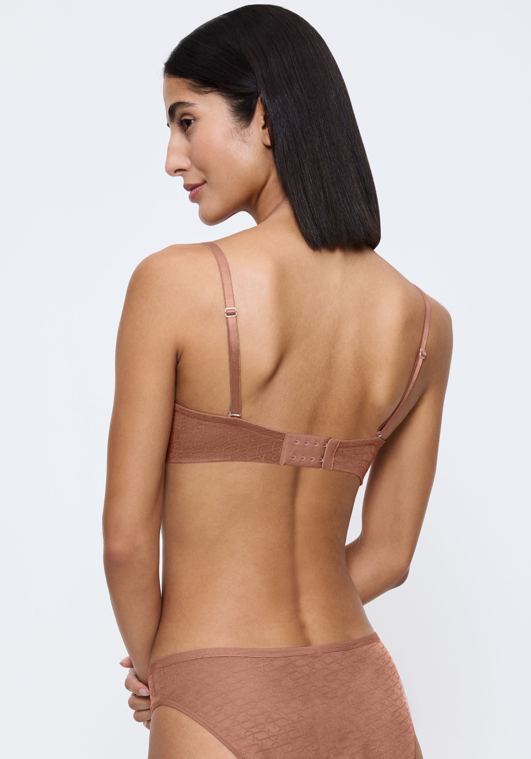 Triumph Bügel-BH »Signature Sheer« Monogramm-Tüll, abnehmbare Träger, nahtlose Cups