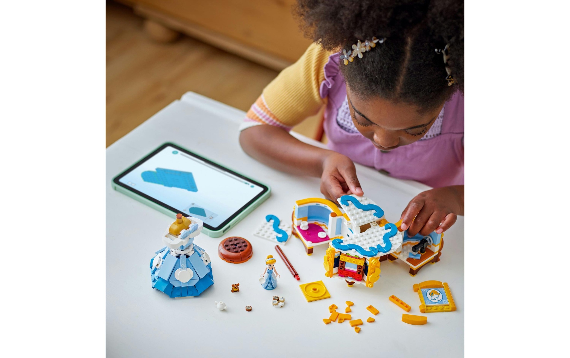 LEGO® Briques de jeu »Disney Princess Cinderellas Kleid 43266«