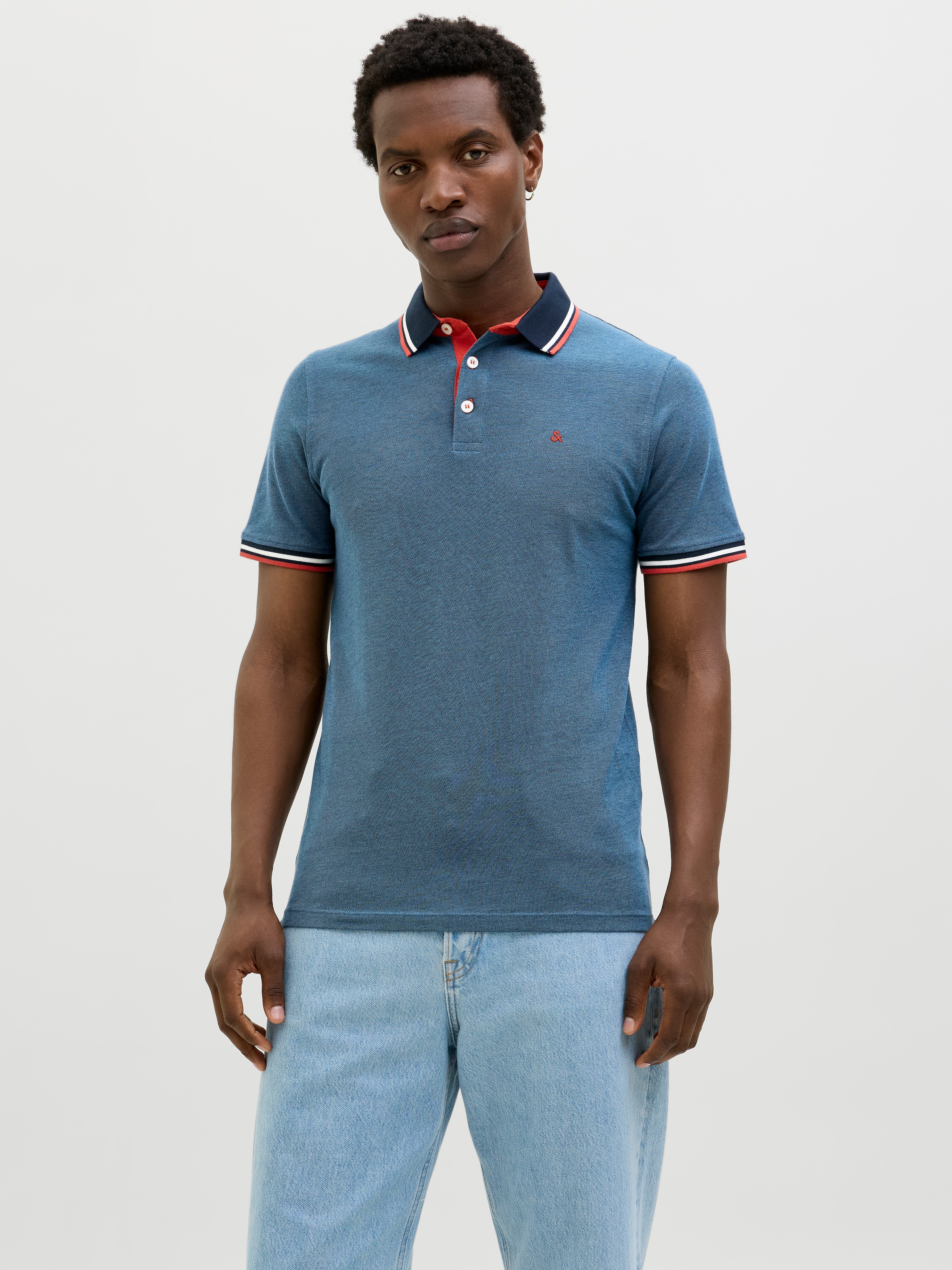 Jack & Jones Polo »JJEPAULOS im Doppelpack mit Logostickerei und Komfort« Paquet, 2er-Pack, 2 cuis unifarben mit Farbeinsatz, modisch, schmal, Baumwolle, Polokragen