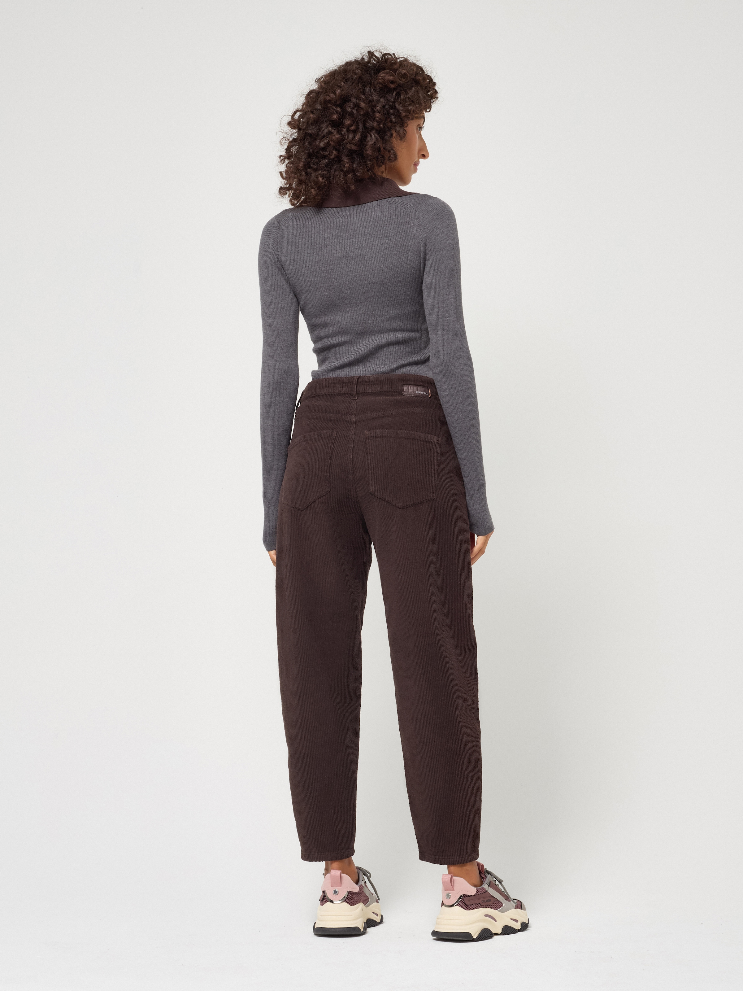 GANG Pantalon en velours côtelé »94VIA«  en coupe ballon, taille haute