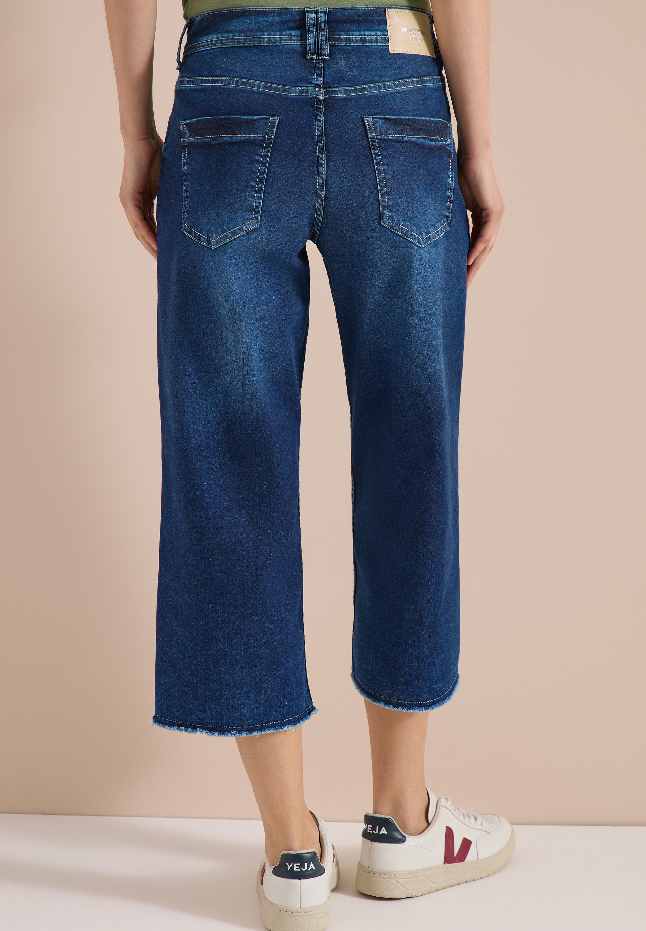Cecil Jeans 3/4 »Style Neele« coupe ample - ourlets de jambes effilochés/avec stretch