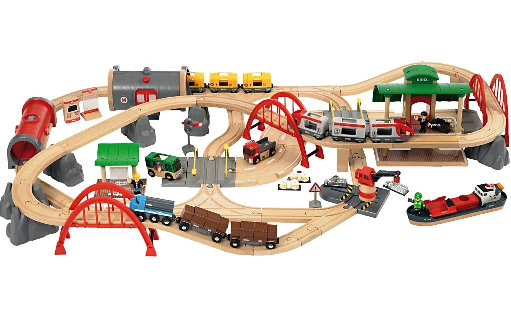 BRIO® Train jouet »Strassen & Schienen Bahn Set Deluxe«