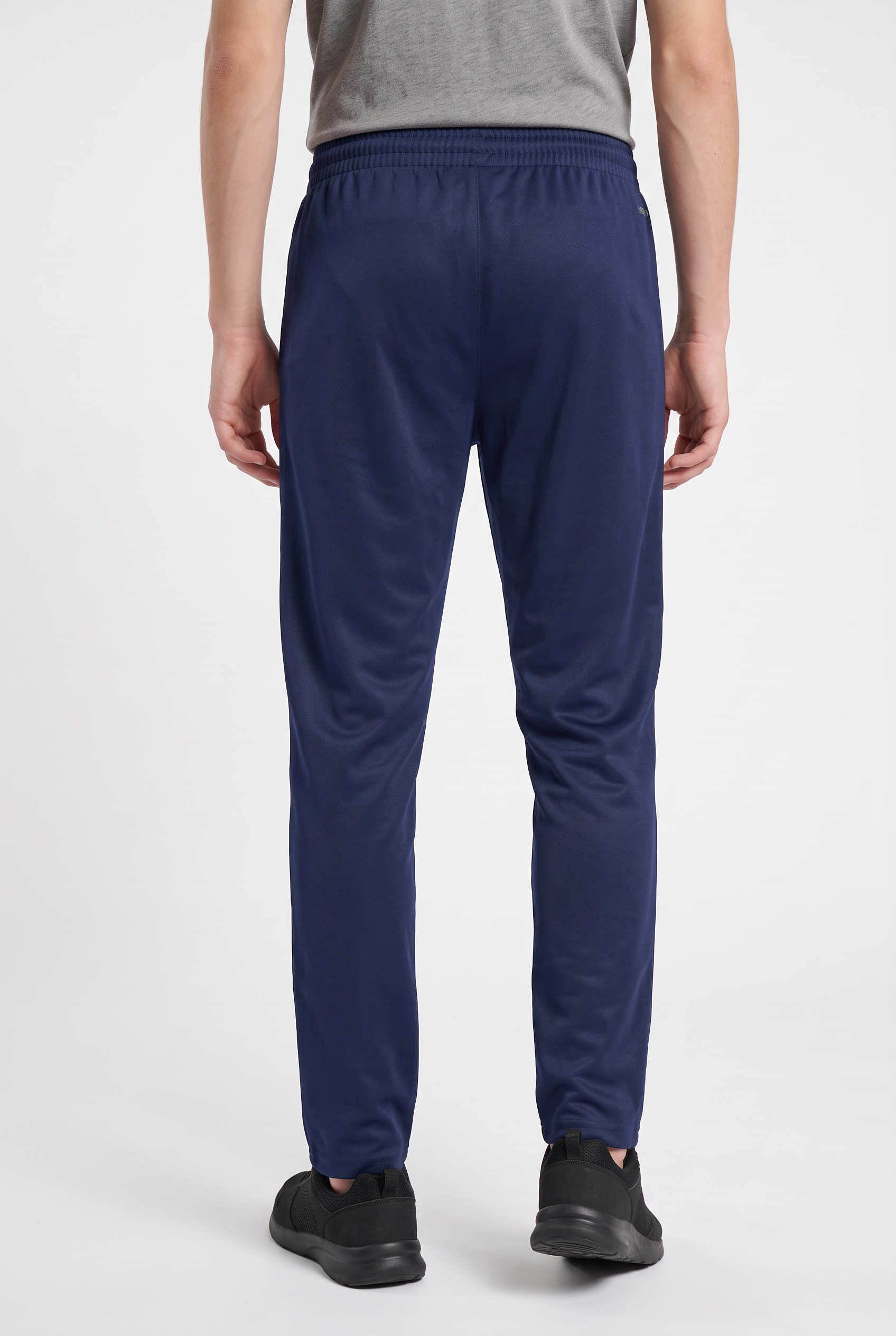 hummel Trainingshose »HMLESSENTIAL TRAINING PANTS KIDS«  mit BEECOOL® Technologie, aus Interlock-Material