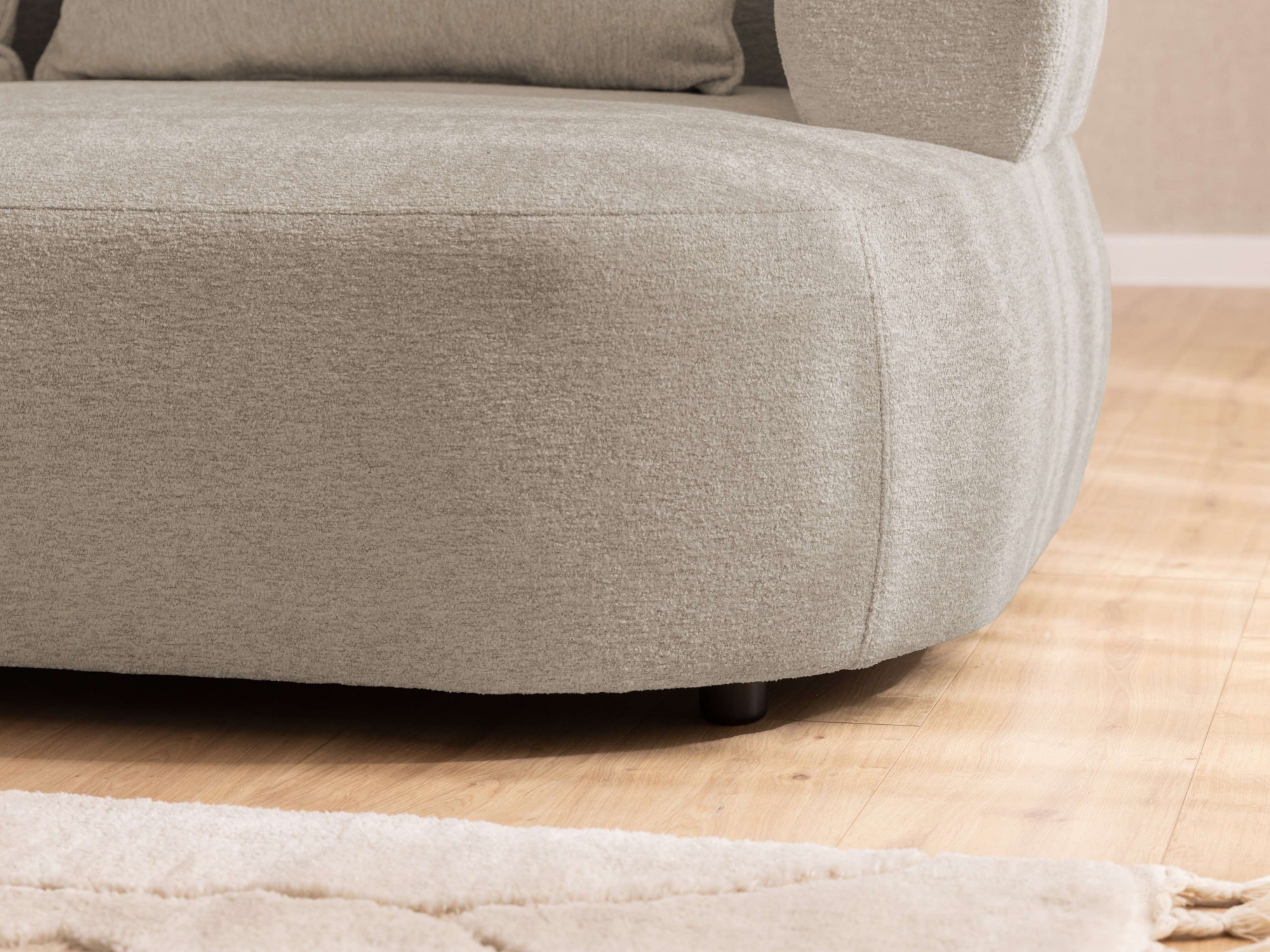 Home affaire Canapé d'angle »LUSSAC L-Form Design-Sofa mit Zierkissen, Masse B/T/H: 257/159/78 cm« grand confort d'assise et design moderne, canapé sans fonction lit