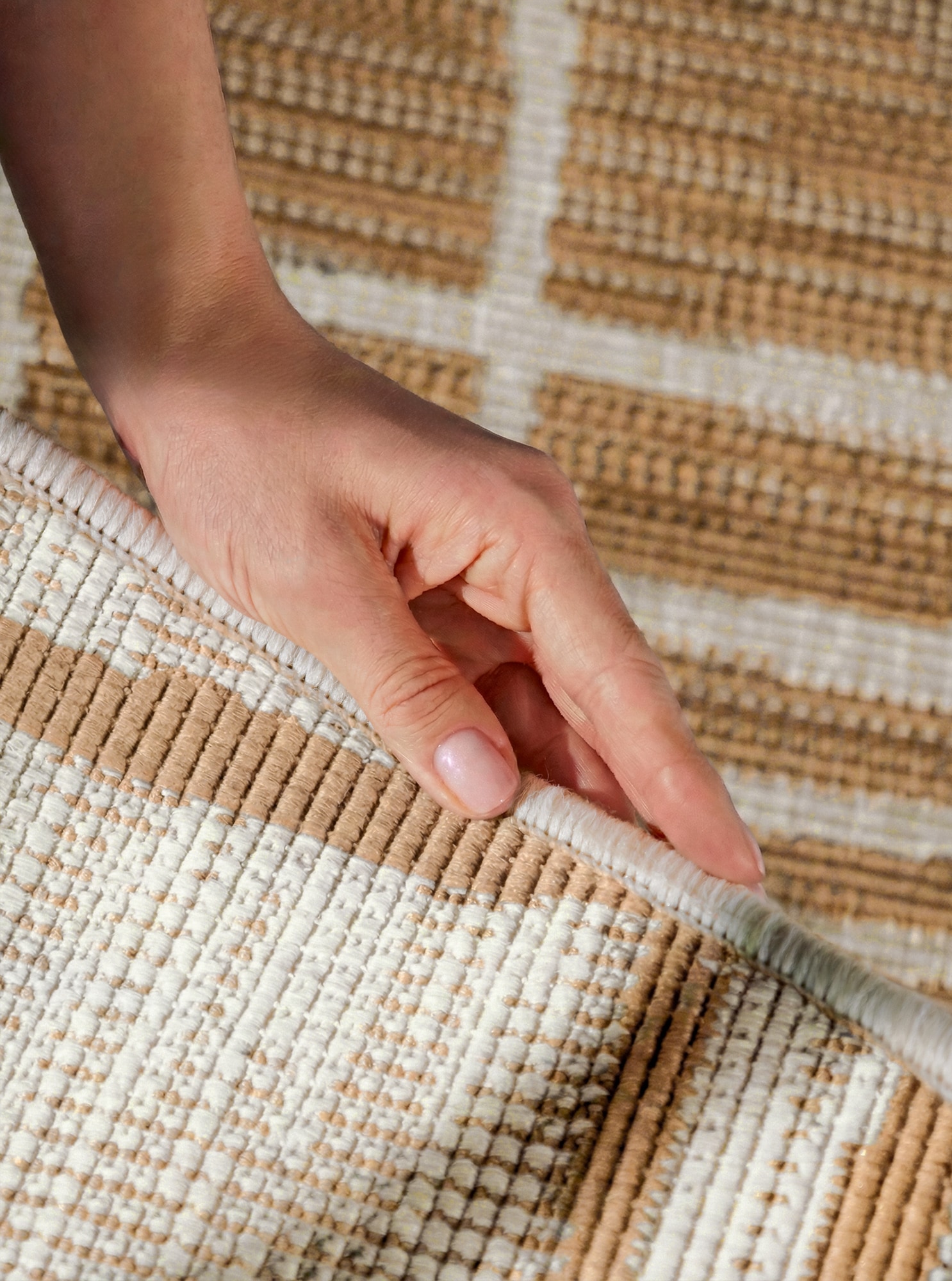 Ted Baker Teppich »Crouch , Wendeteppich« rund 8 mm Höhe Designteppich, Wetterfest, Pflegeleicht, Modern, Wohnzimmer, Terrasse