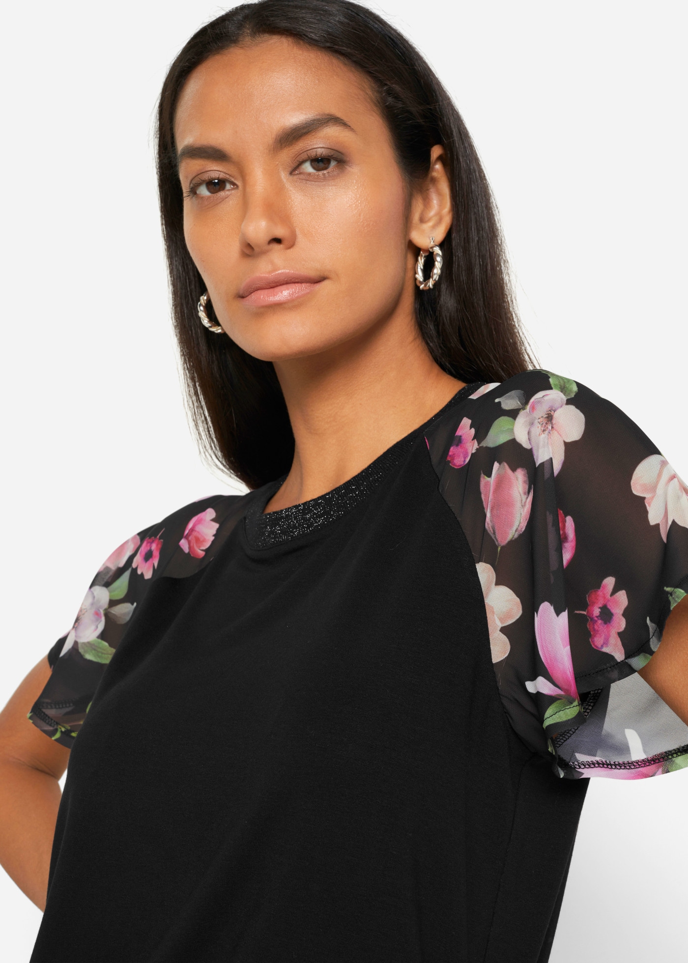 bonprix T-shirt coupe confortable, manches courtes, avec manches en chiffon