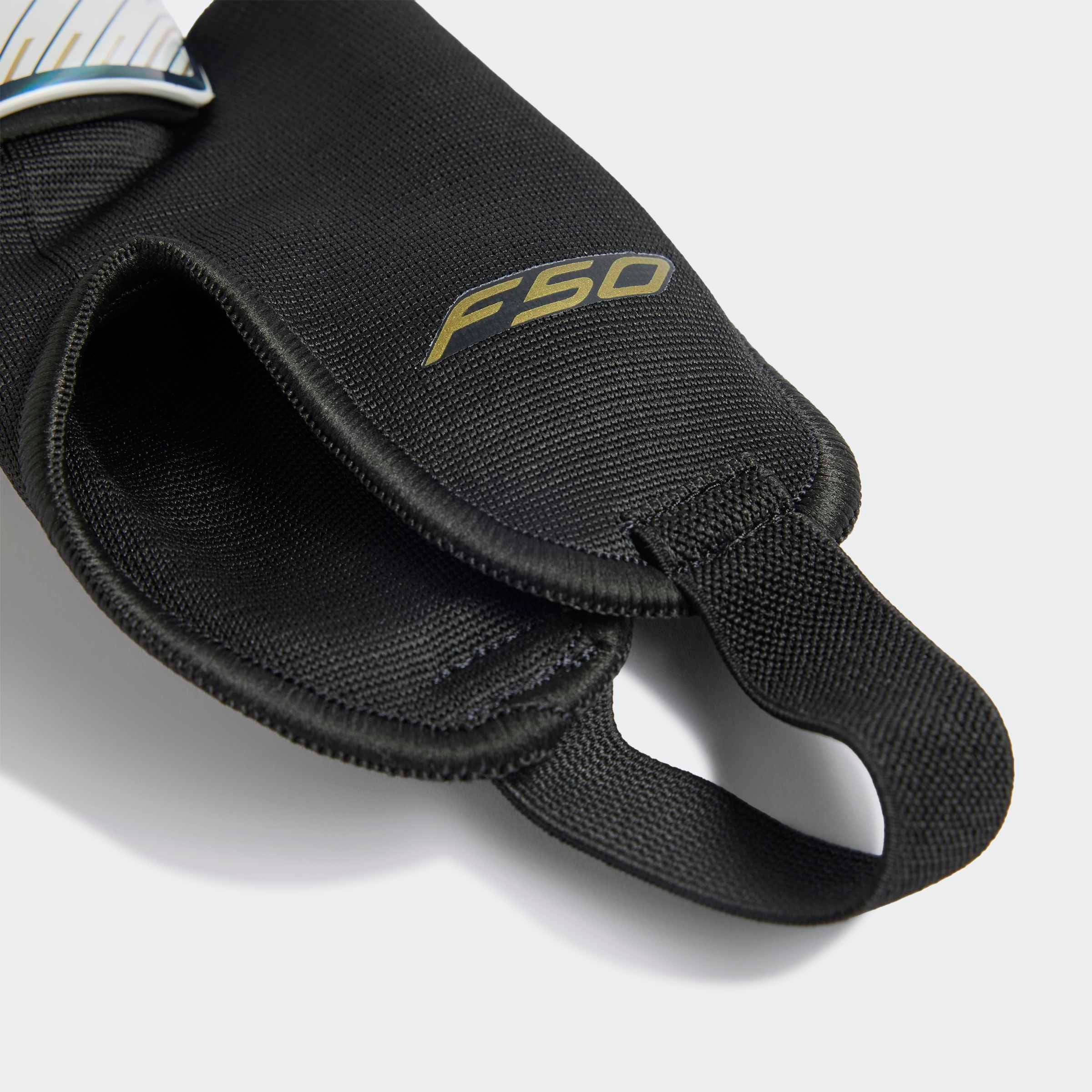 adidas Performance Protège-tibias de football »F50 MATCH SCHIENBEINSCHONER«