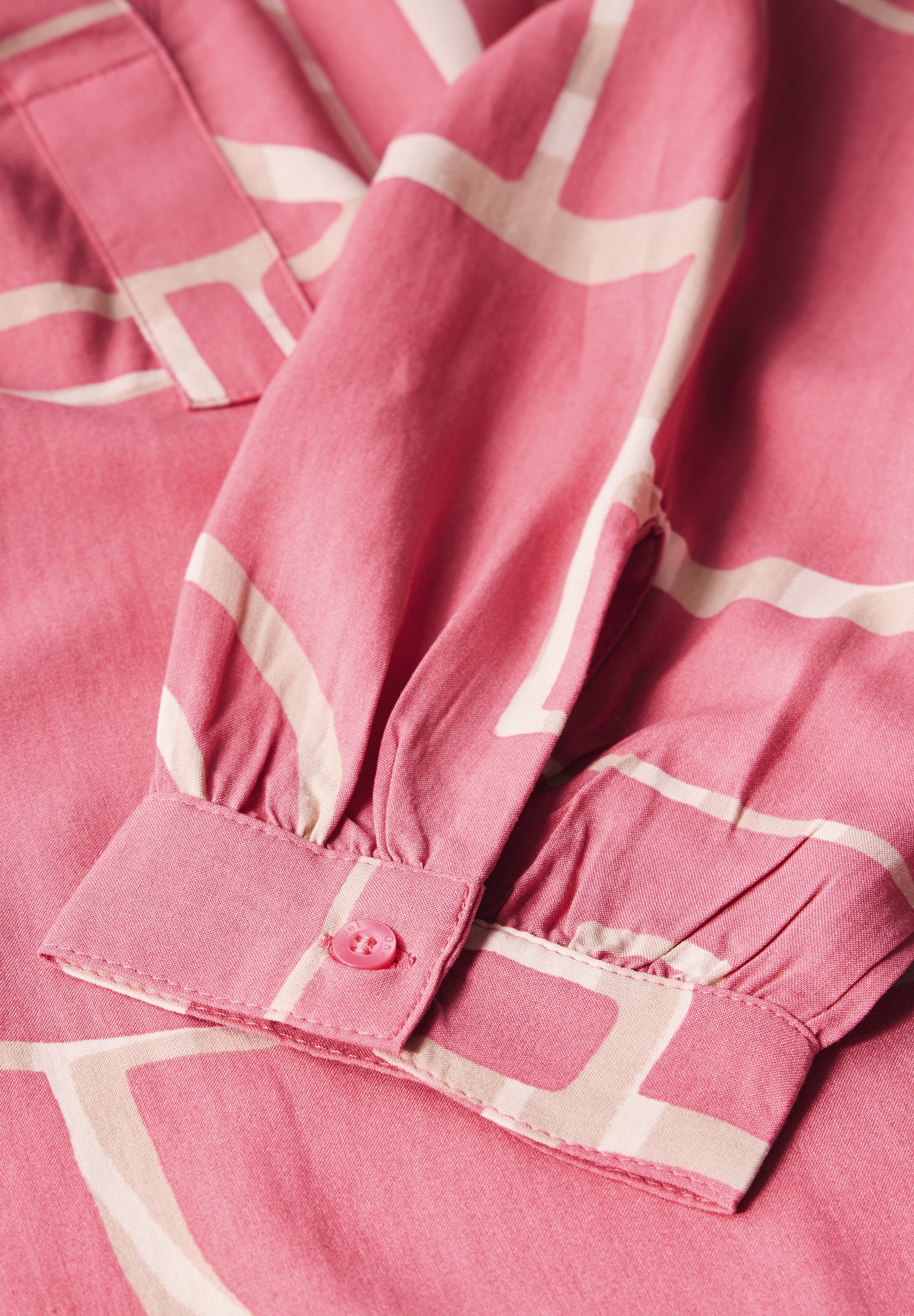 STREET ONE Blouse à manches longues , mit All-Over Print
