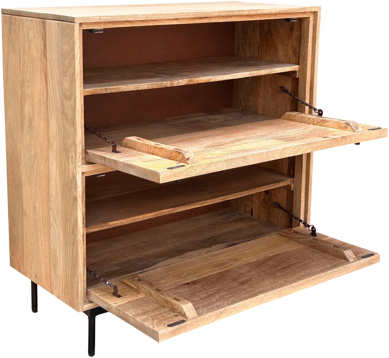 SIT Schuhschrank »Burano aus Mangoholz mit 2 Klappen & dekorativer Lamellenfront« 1 Stk. tlg. Kunstvolle Holzschnitzereien mit schwarzen Metallgriffen als Kontrast