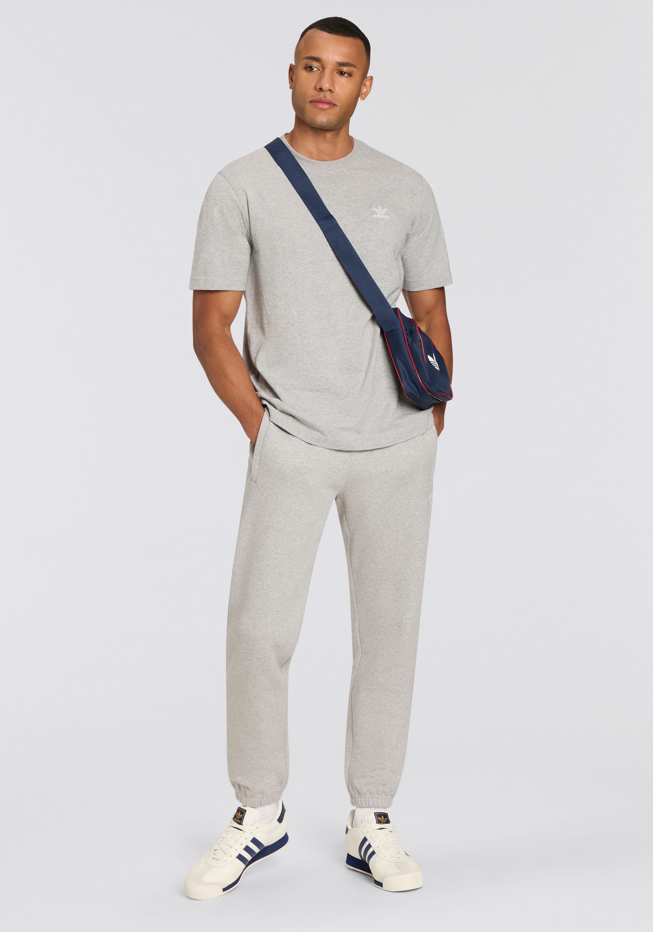 adidas Originals Pantalon de sport »TREFOIL ESSENTIALS«  schmale Passform, mit flauschiger Innenseite, mit Rippbündchen