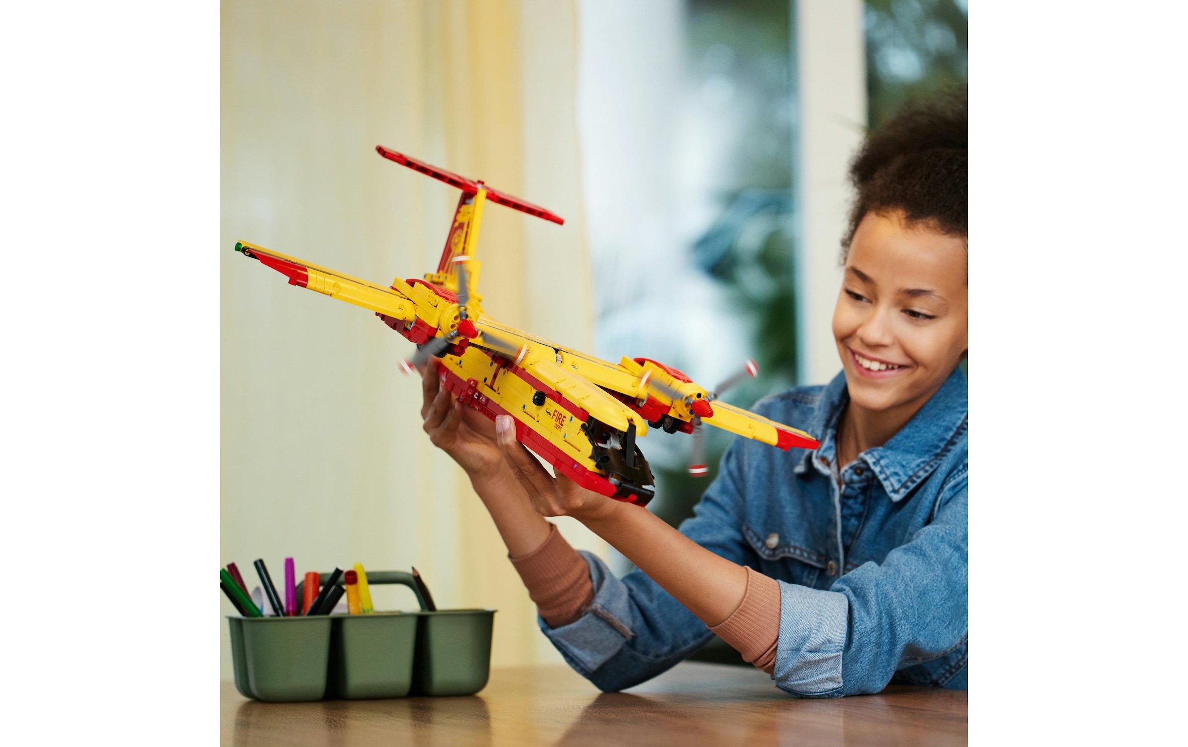 LEGO® Konstruktionsspielsteine »Technic Löschflugzeug 42152«