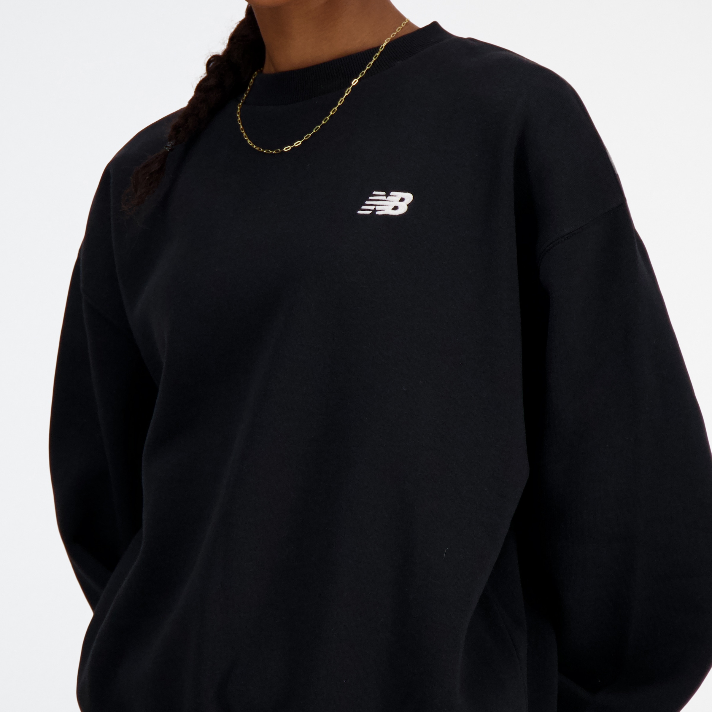 New Balance Sweat-shirt »SPORT ESSENTIALS FLEECE CREW«, avec encolure ronde, polaire douce, en coton et polyester
