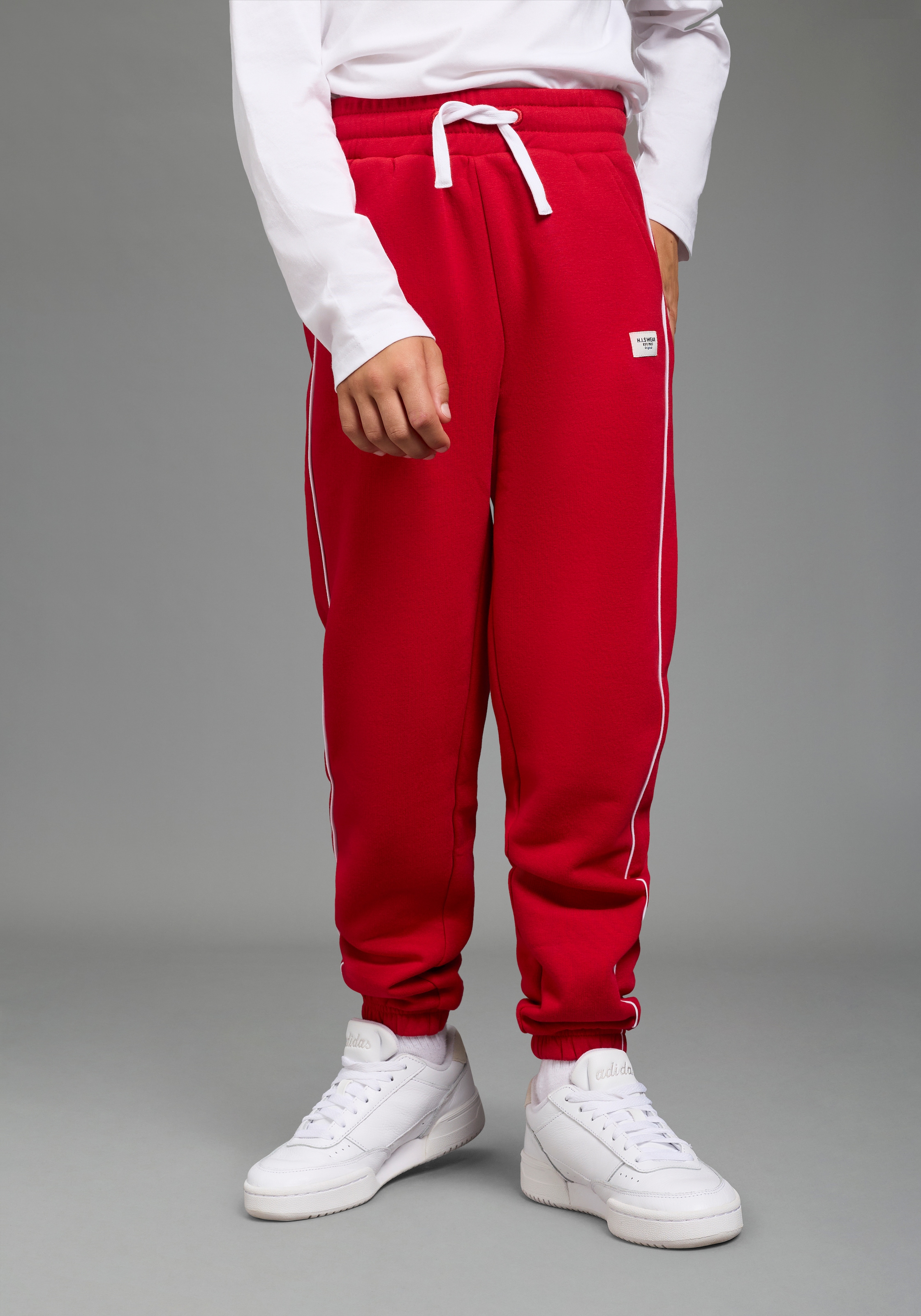 H.I.S Pantalon sweat »2er Packung Sweathosen mit Piping an der Seite«  coupe droite, avec élastique à l'ourlet