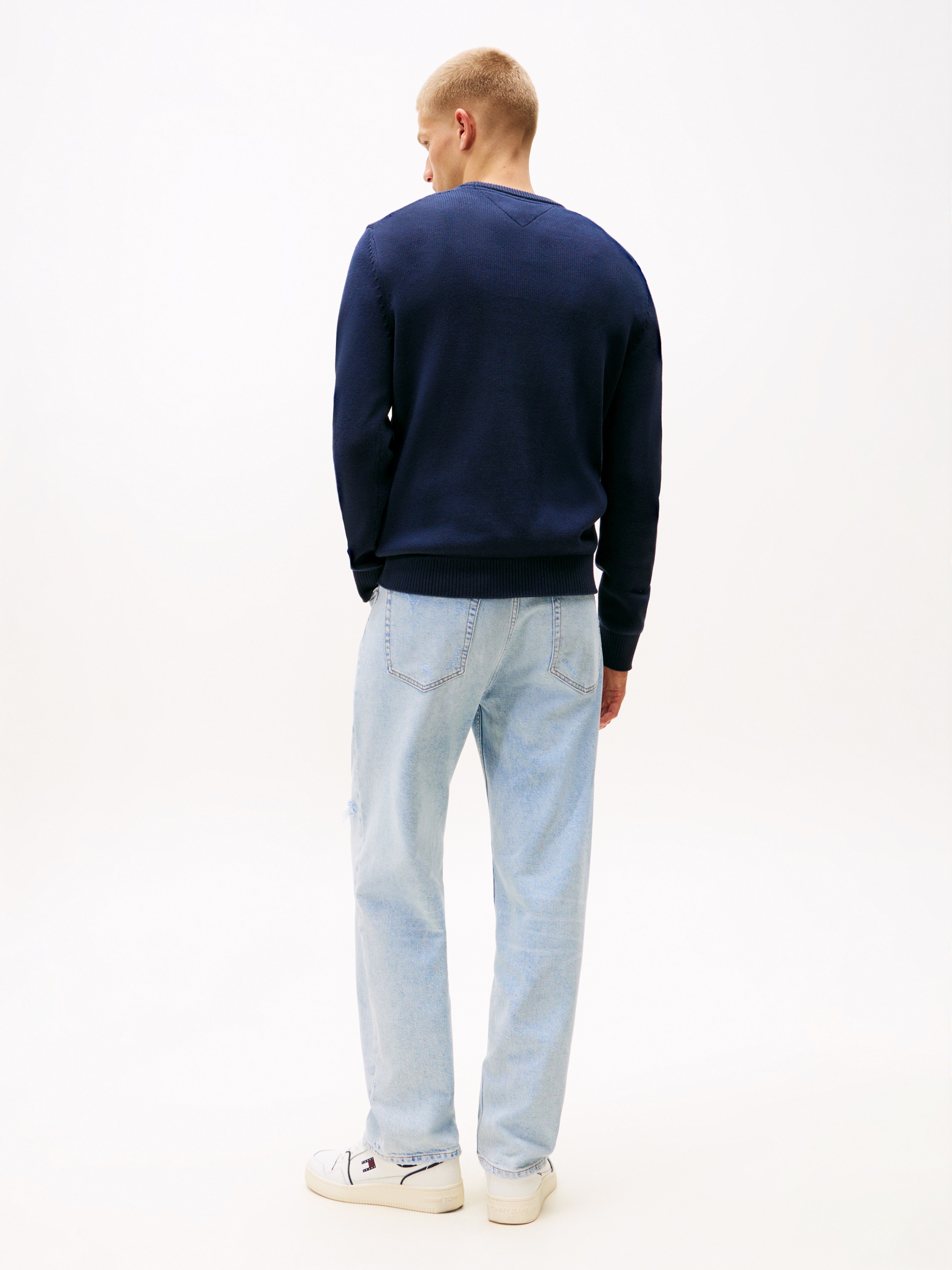 Tommy Jeans Rundhalspullover Slim fit mit Rundhalsausschnitt