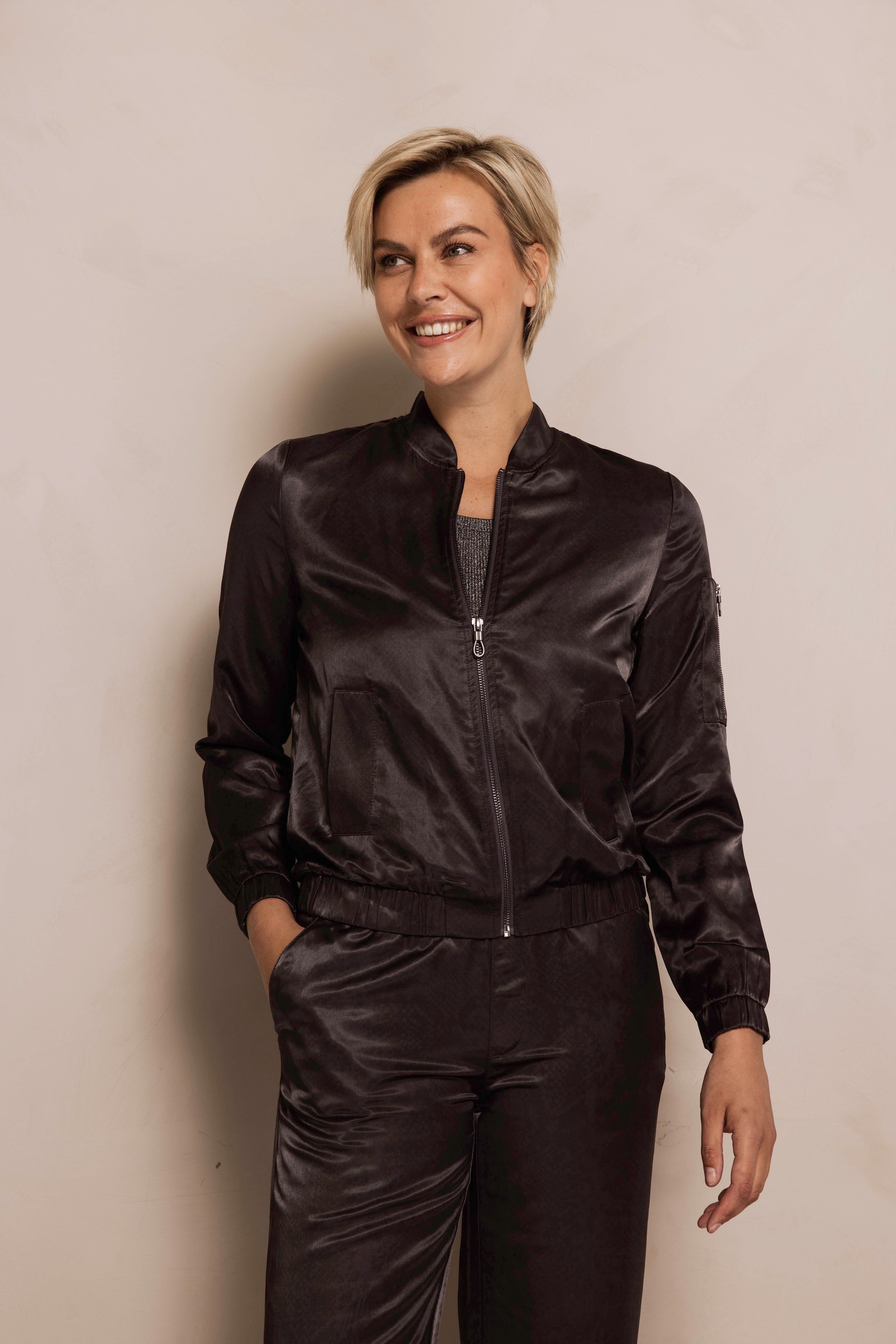 Zhrill Boleroblazer »ZHMARIE« Satin-Blouson mit Reissverschluss