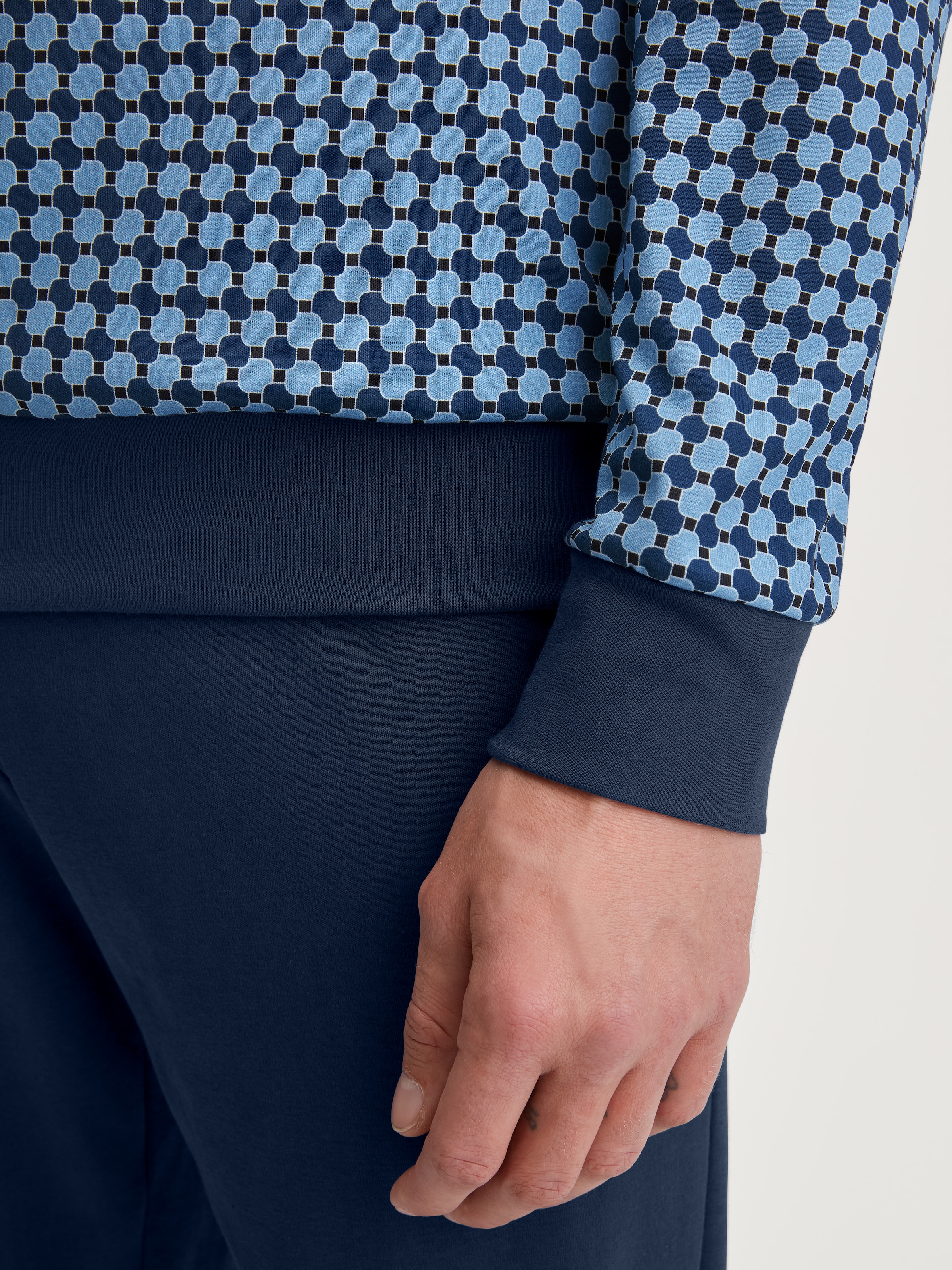 CALIDA Pyjama »Relax Streamline 5« 2 pièces V-Ausschnitt, mit langen Ärmeln, Interlock-Qualität