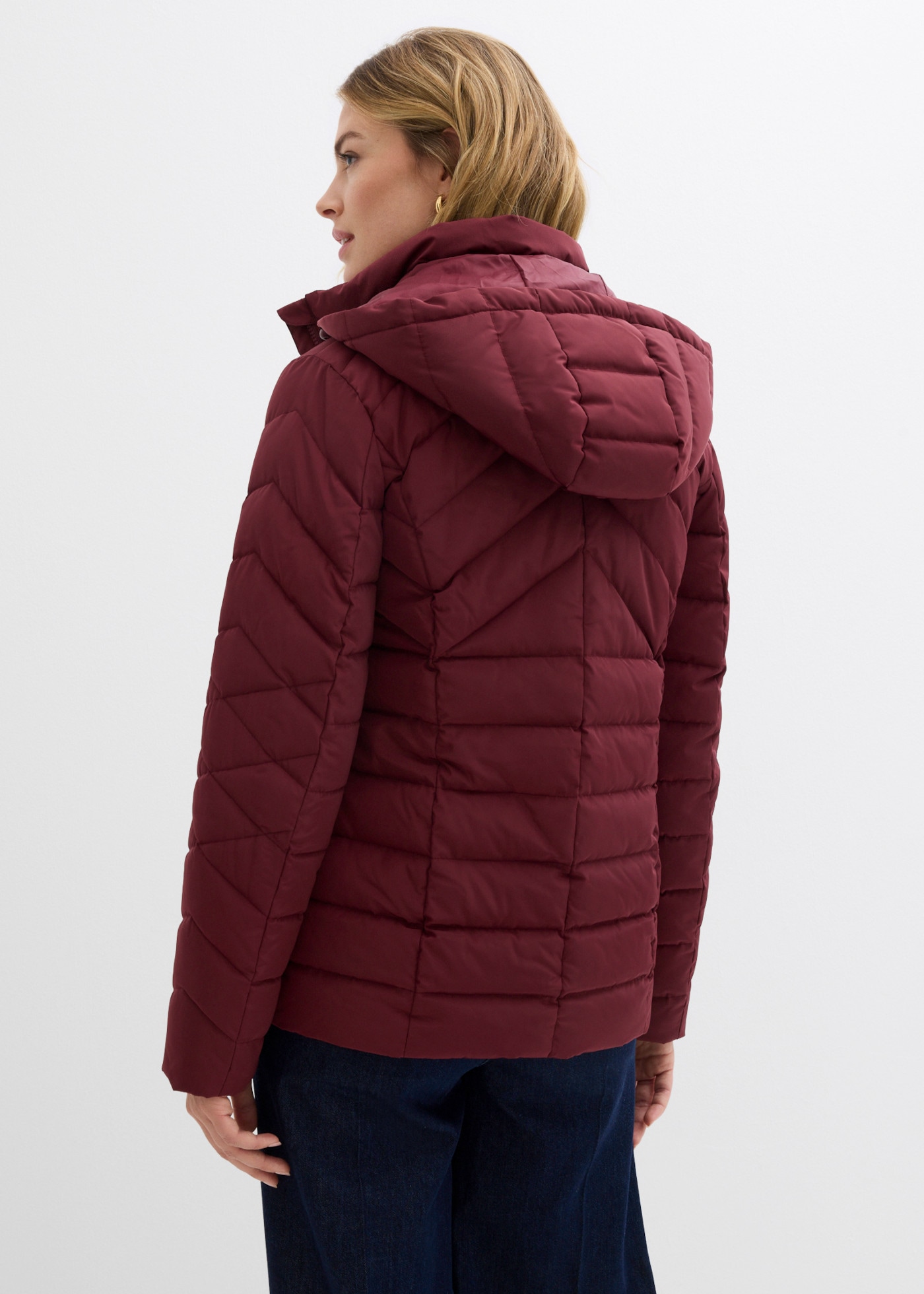 bonprix Veste matelassée pour adultes, coupe sportive, doublé, avec capuche
