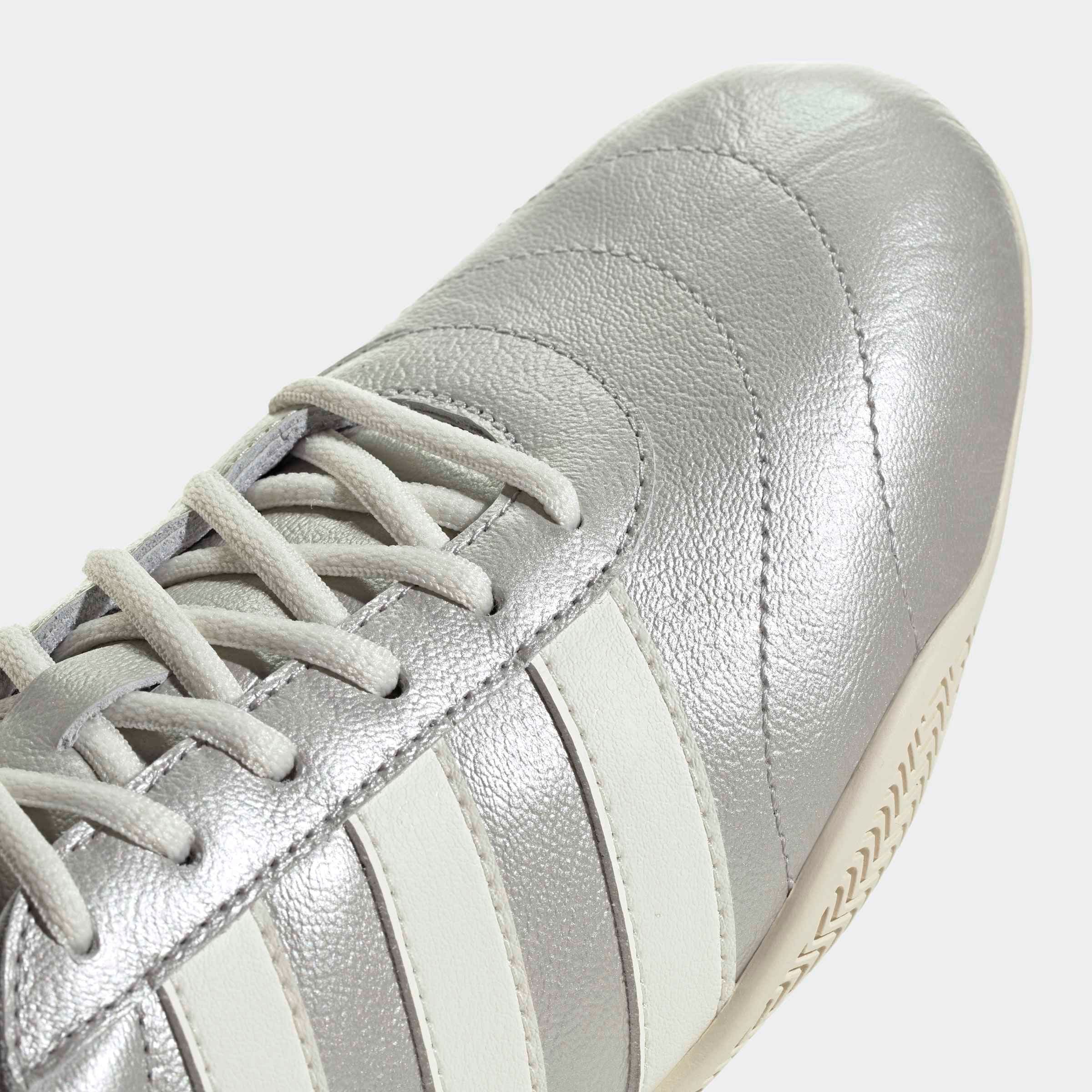 adidas Sportswear Sneaker »GRAND COURT LO«  Design auf den Spuren des adidas Superstar