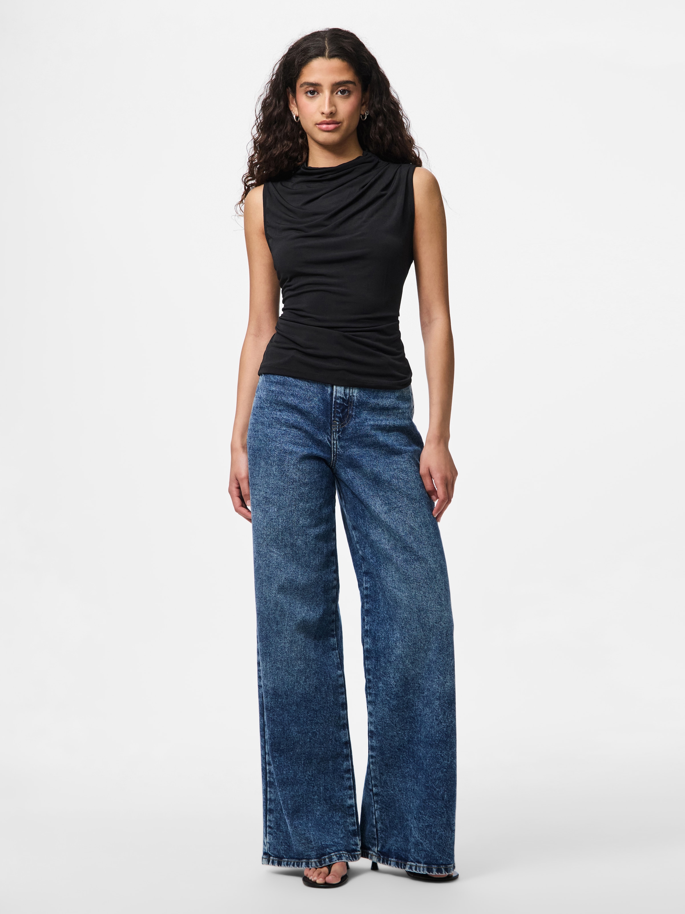 pieces T-shirt à col montant »PCMADISON SL DRAPED TOP NOOS BC« Materialmix, slim fit