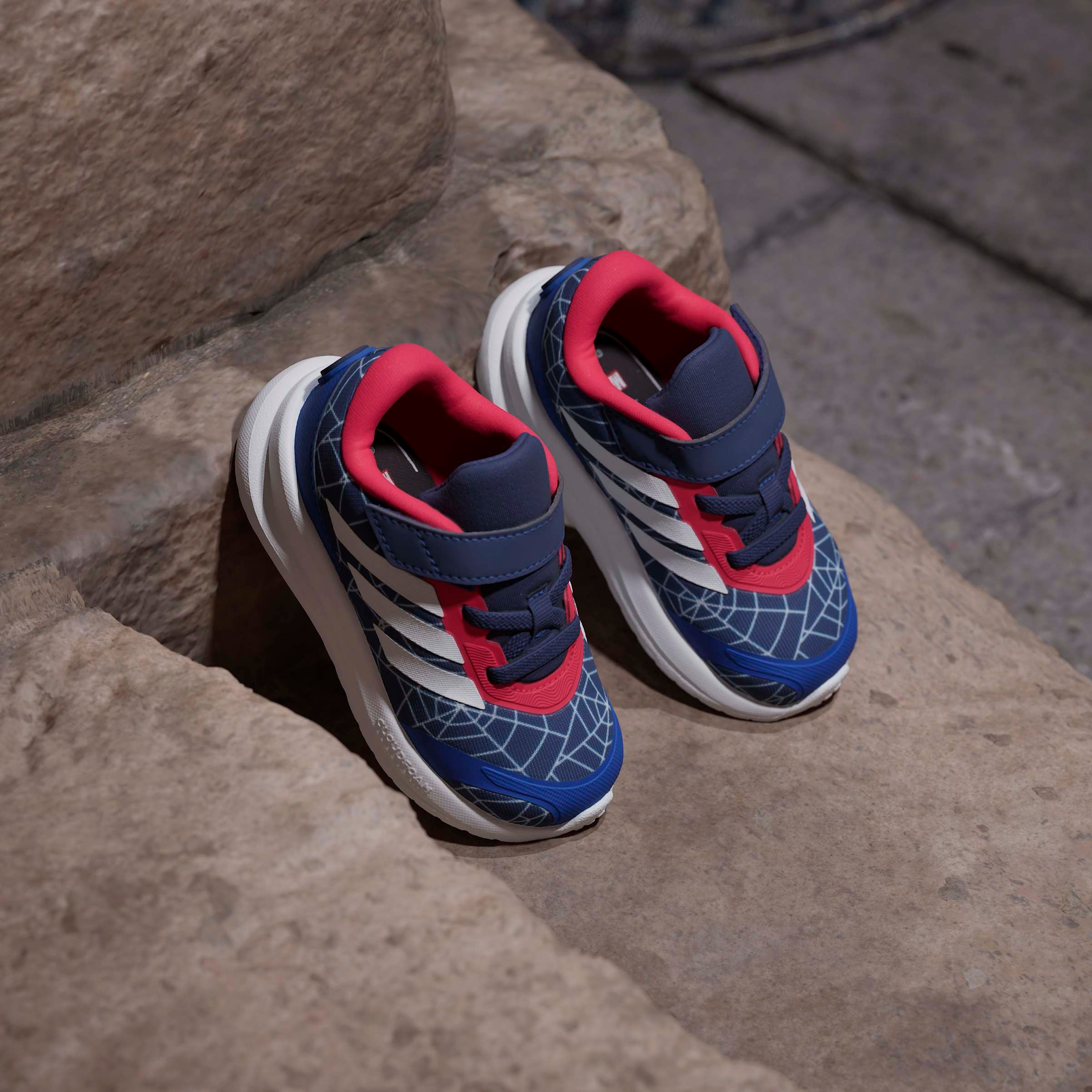 adidas Sportswear Sneakers »ADIDAS MARVEL SPIDER-MAN RUNFALCON 6 KIDS«  pour enfants