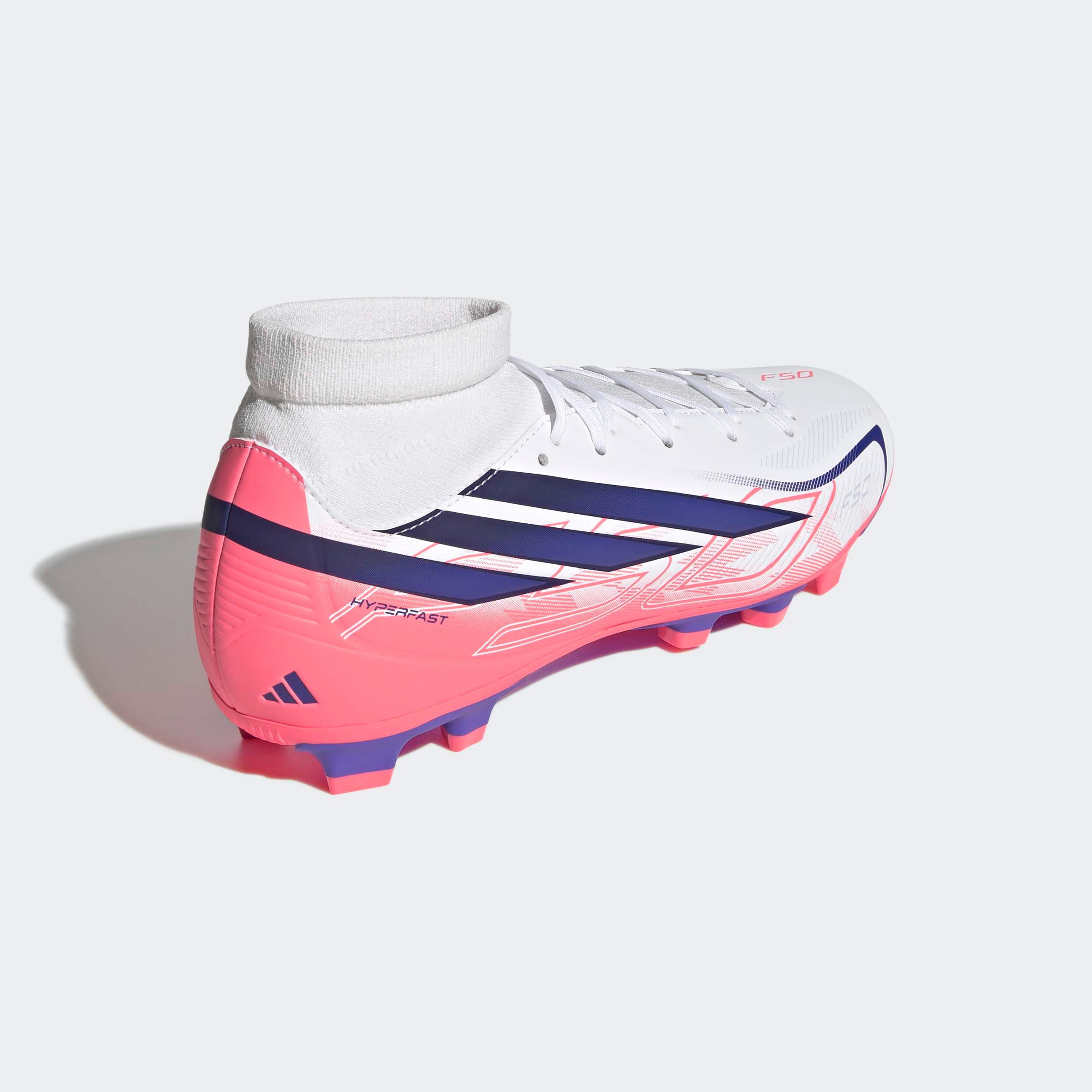 adidas Performance Chaussure de football »F50 HYPERFAST CLUB MID , FESTE / GEMISCHTE BÖDEN«  adapté à de nombreux types de sols