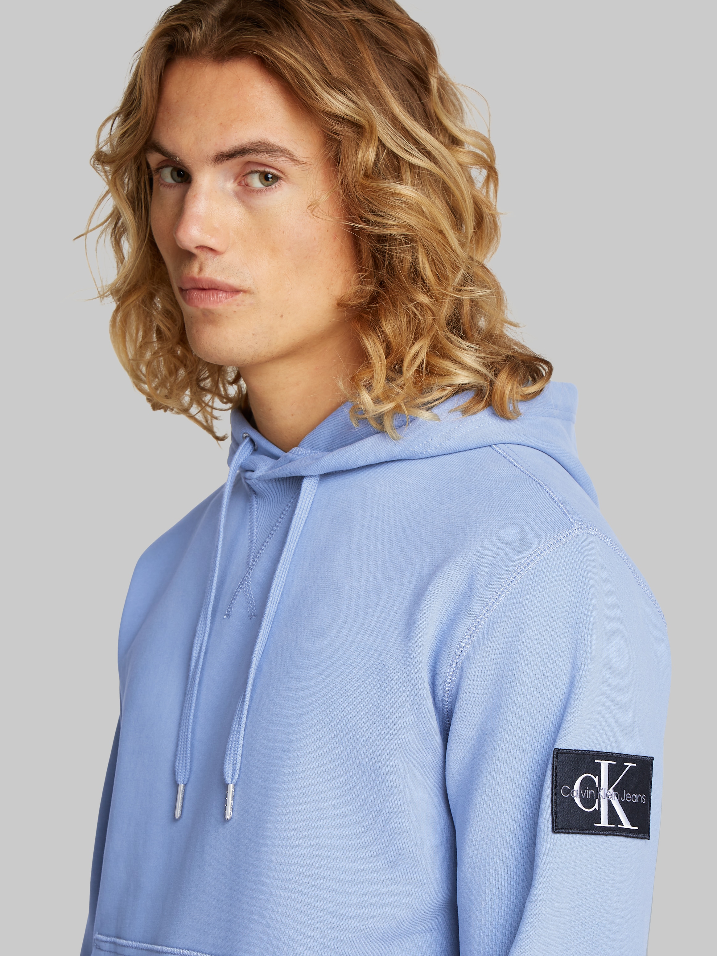Calvin Klein Jeans Sweat à capuche »BADGE HOODIE«, mit Logopatch
