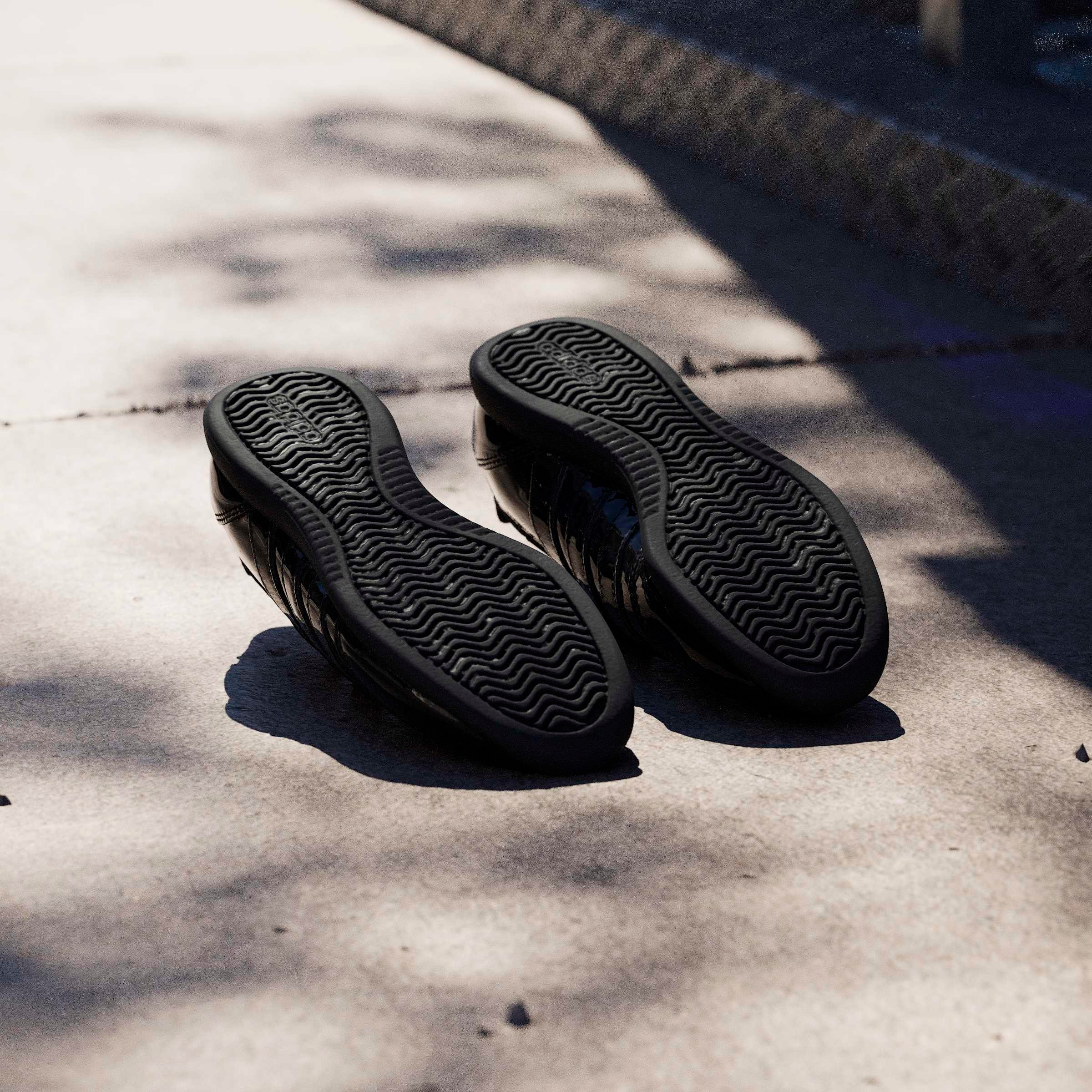 adidas Sportswear Sneaker Ballerinas »BARREDA MARY JANE KIDS«  Design auf den Spuren des adidas Samba Mary Jane