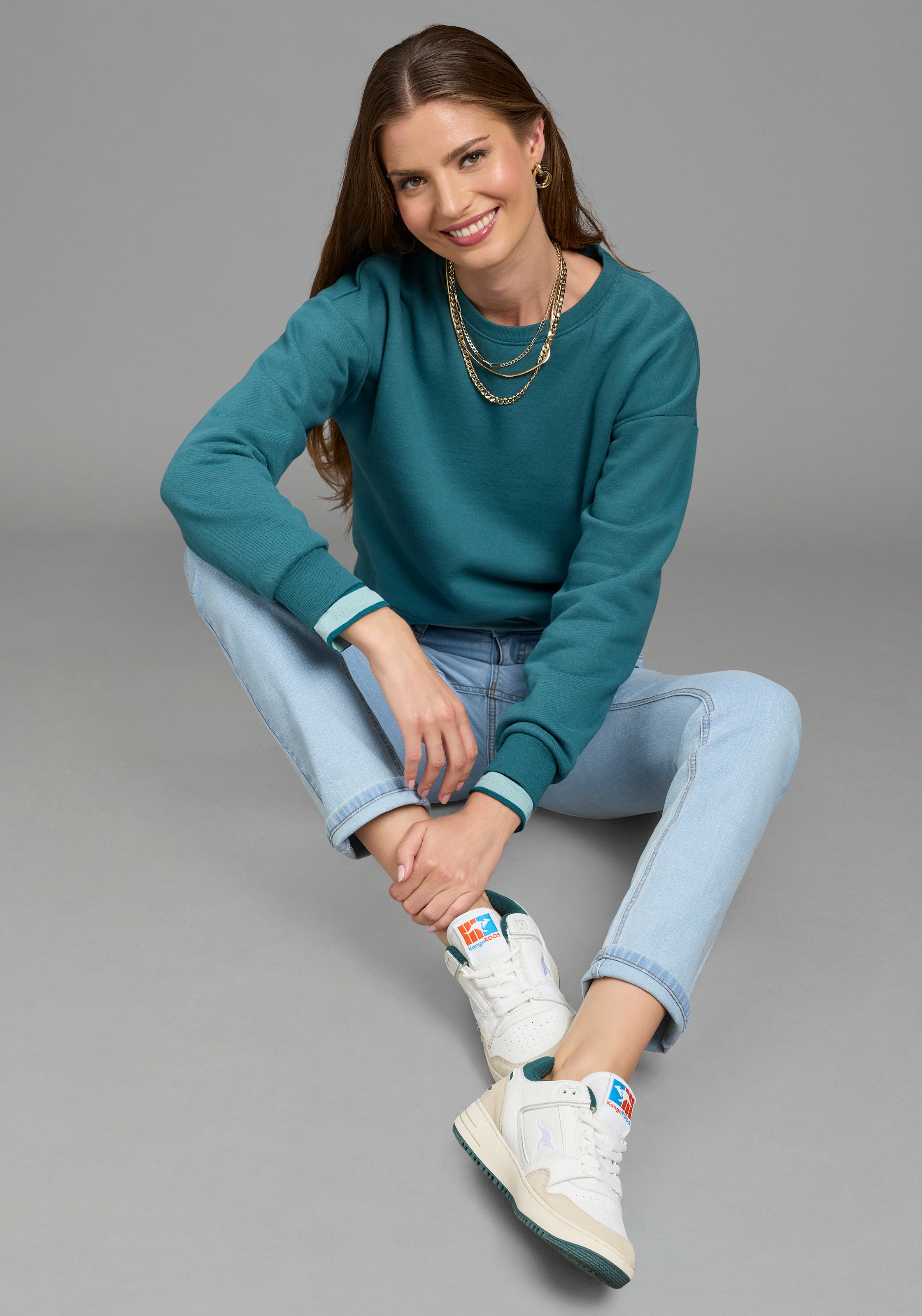 Laura Scott Sweatshirt, 1 Cropped Form

