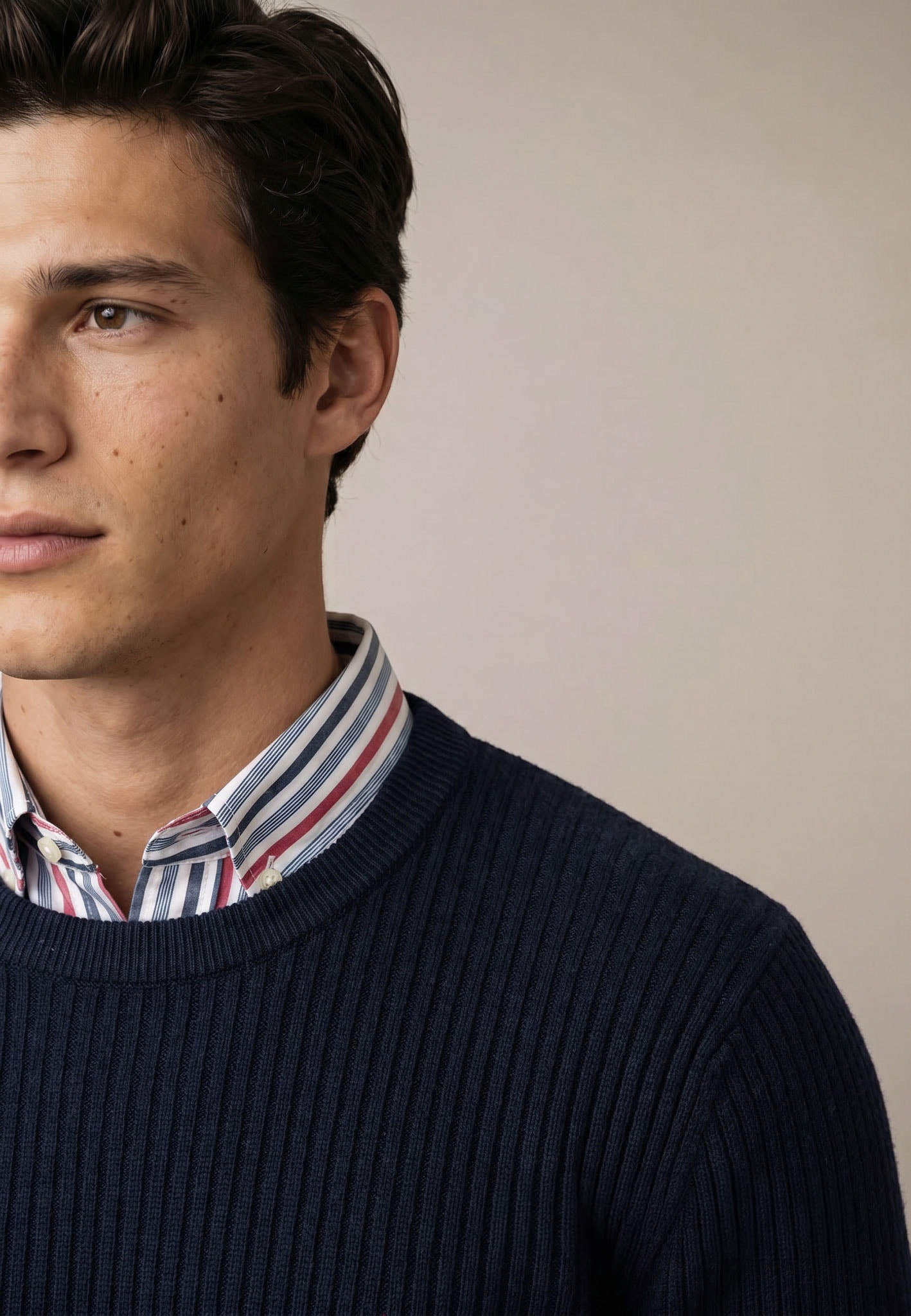 FYNCH-HATTON Pull en tricot avec broderie du logo
