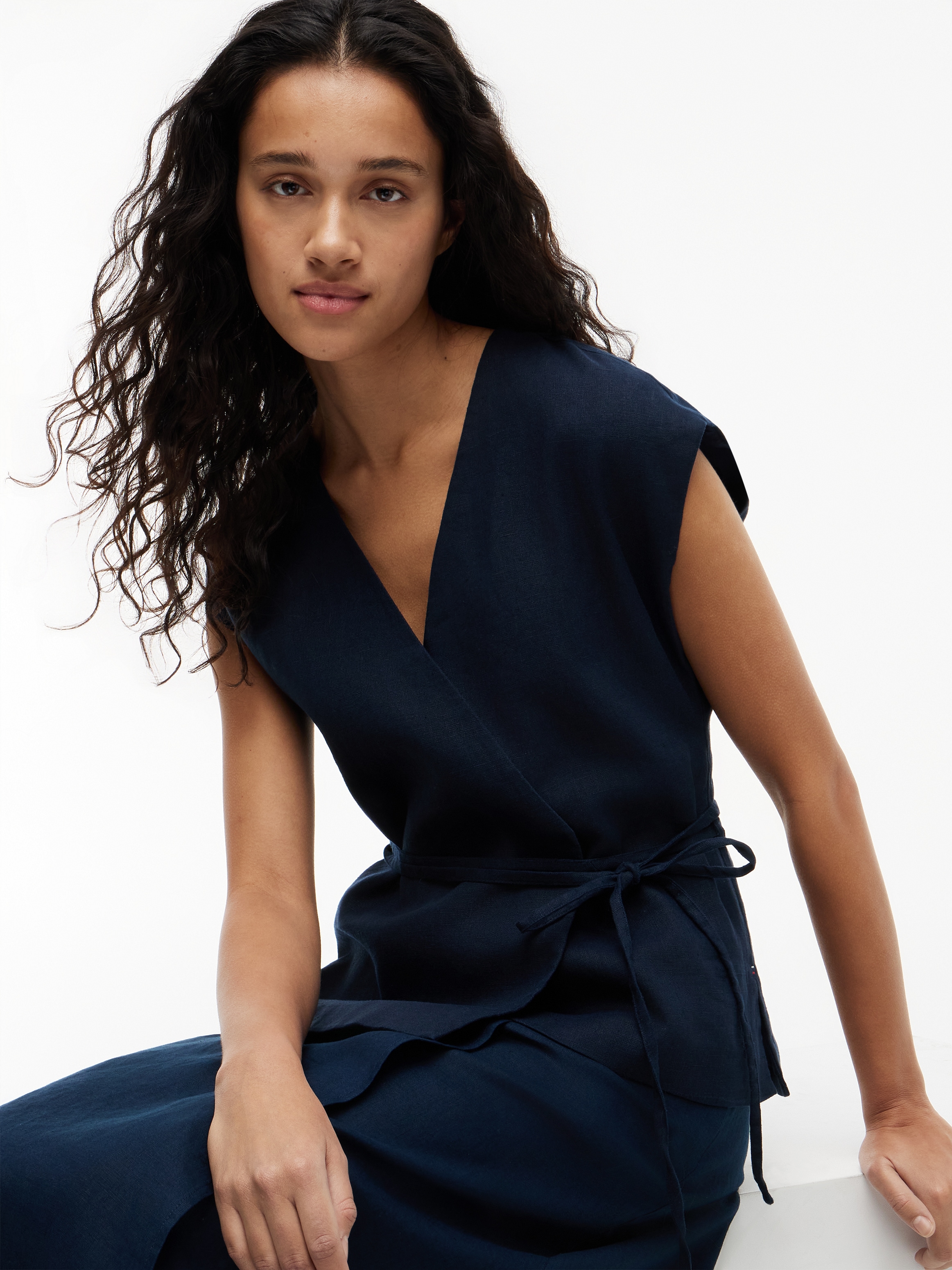 Tommy Hilfiger Chemisier cache-cœur »ESS LINEN WRAP TIE NS VEST« Materialmix, Bindeband