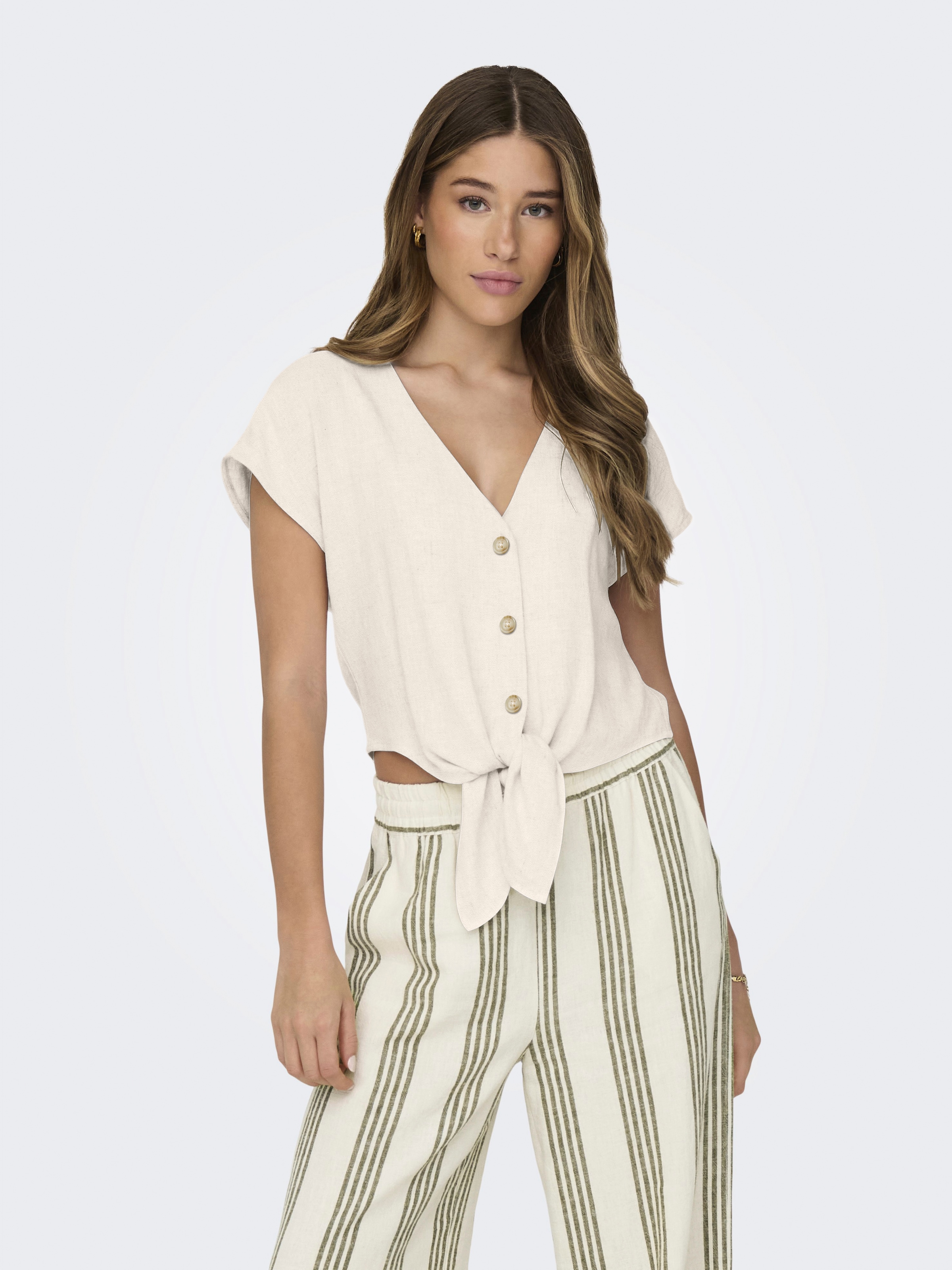 ONLY Blouse à manches courtes »ONLSIESTA SS KNOT LIN BL SHIRT PNT NOOS« mélange viscose, coupe régulière