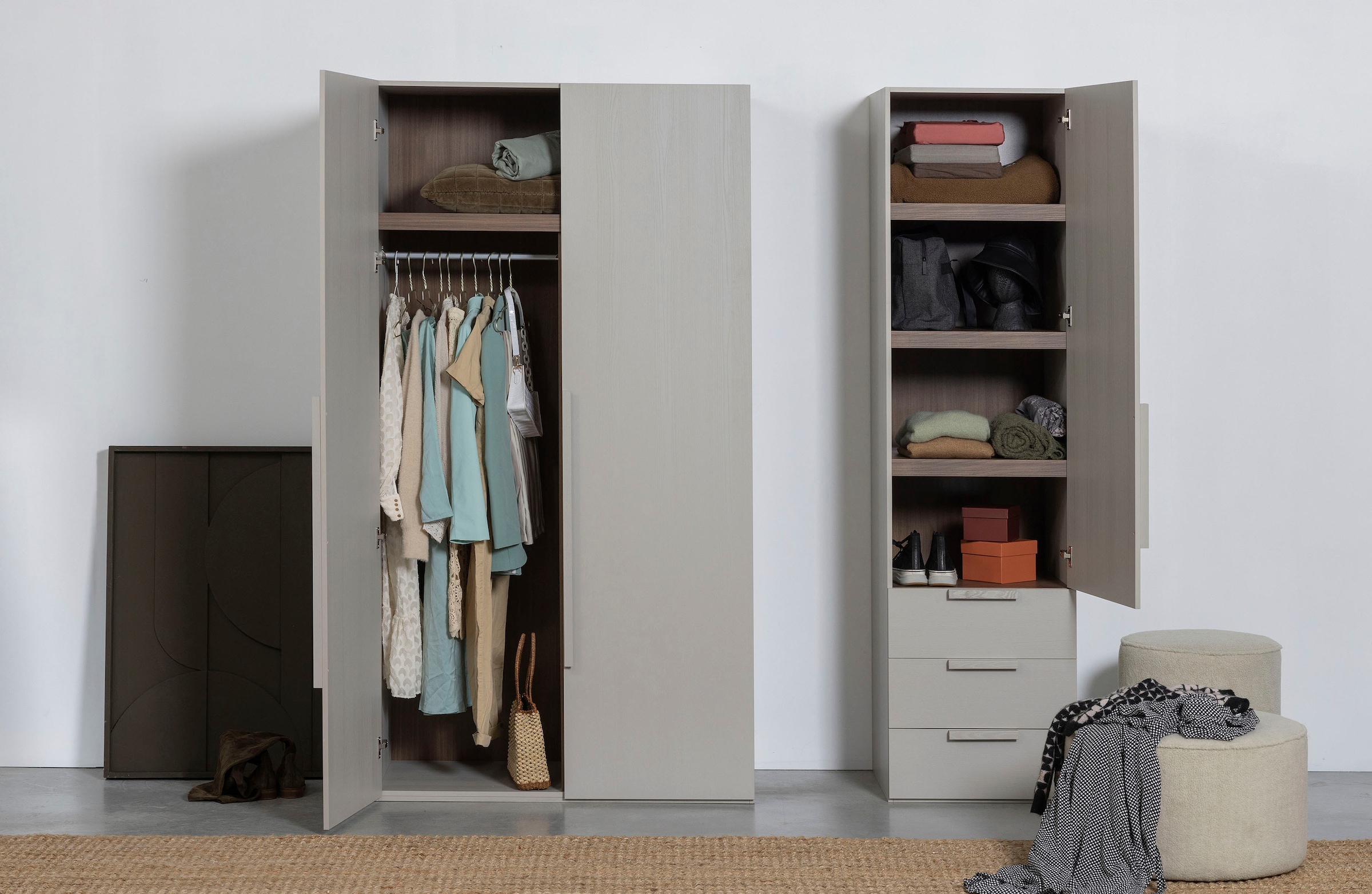 WOOOD »Rens Nussbaumdekor lackiert mit  Rollführung und sichtbare Maserung« H 210 x B 55 x T 58 cm, Wandbefestigung empfohlen, Kombinierbar