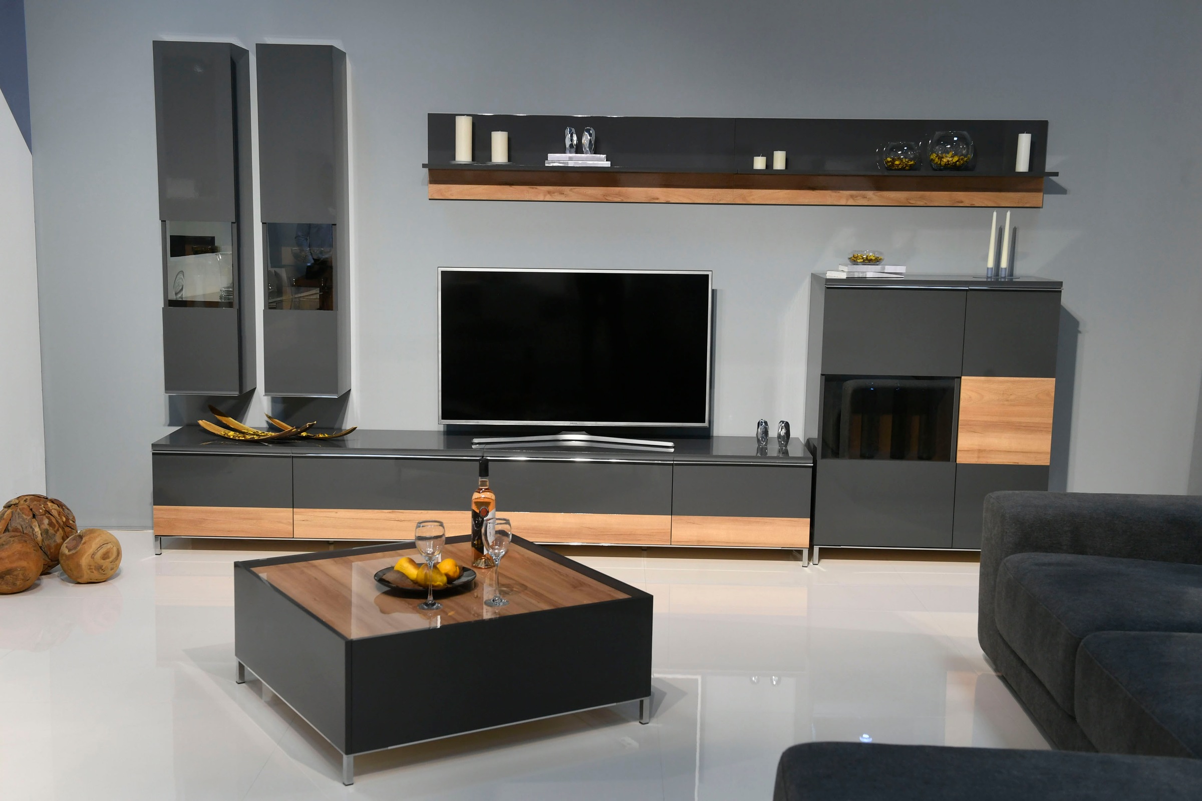 PLACES OF STYLE Table basse »Onyx« Kommode mit Soft-Close-Funktion, in zwei Breiten, Fernsehtisch