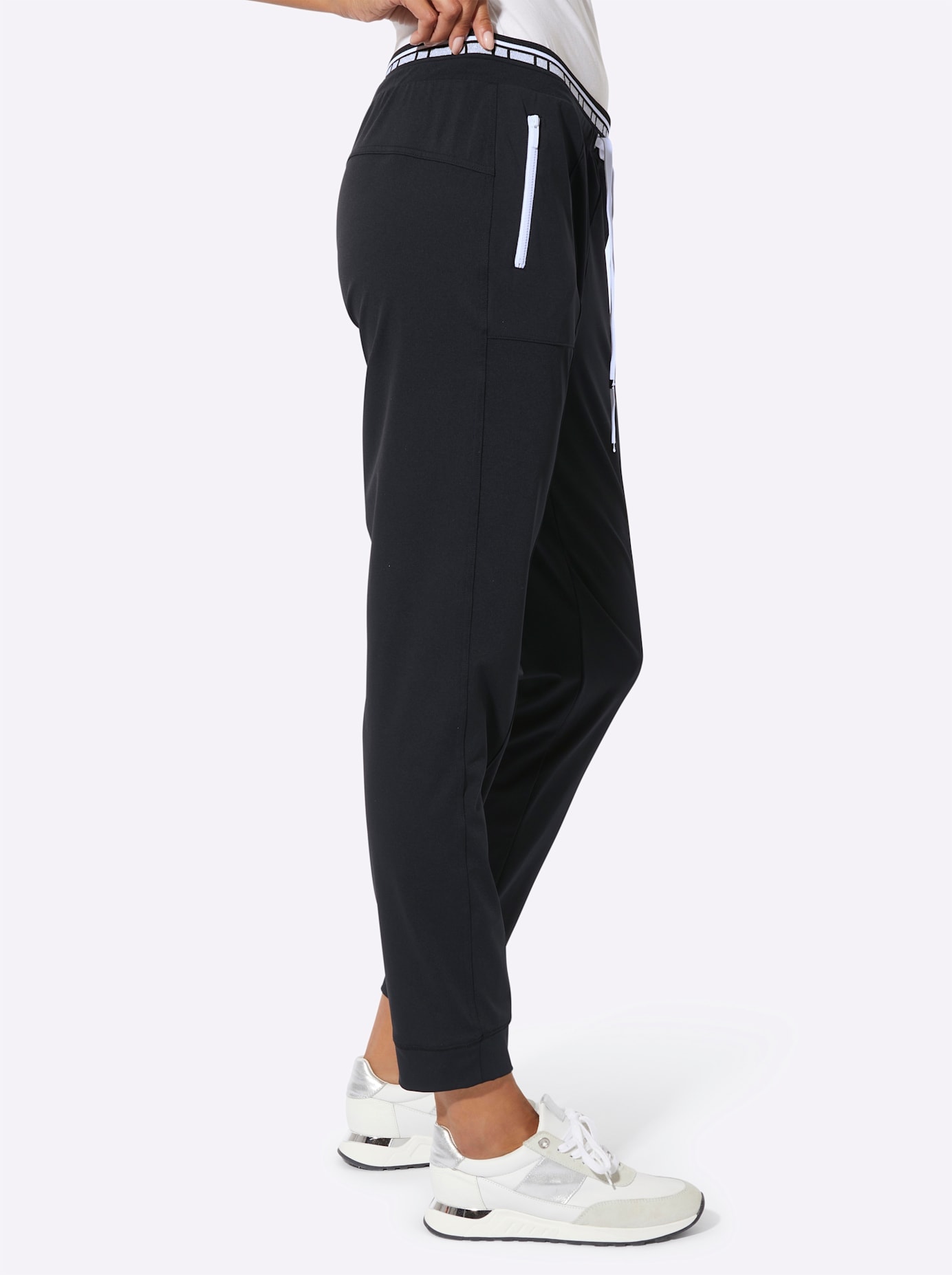 creation L Jogger Pants