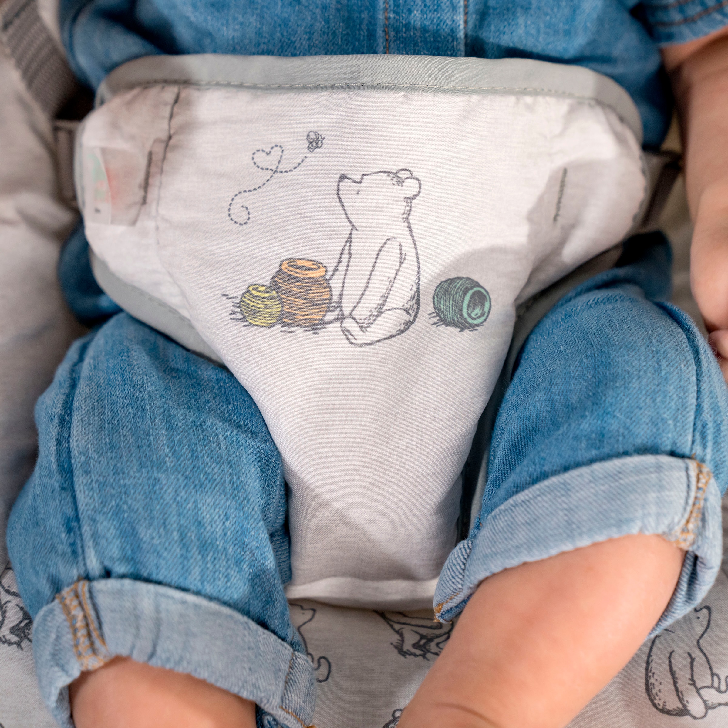 Bright Starts Babywippe »Disney Winnie the Pooh Classic Pals Vibrating Bouncer« bis 9 kg mit Sound-Effekt