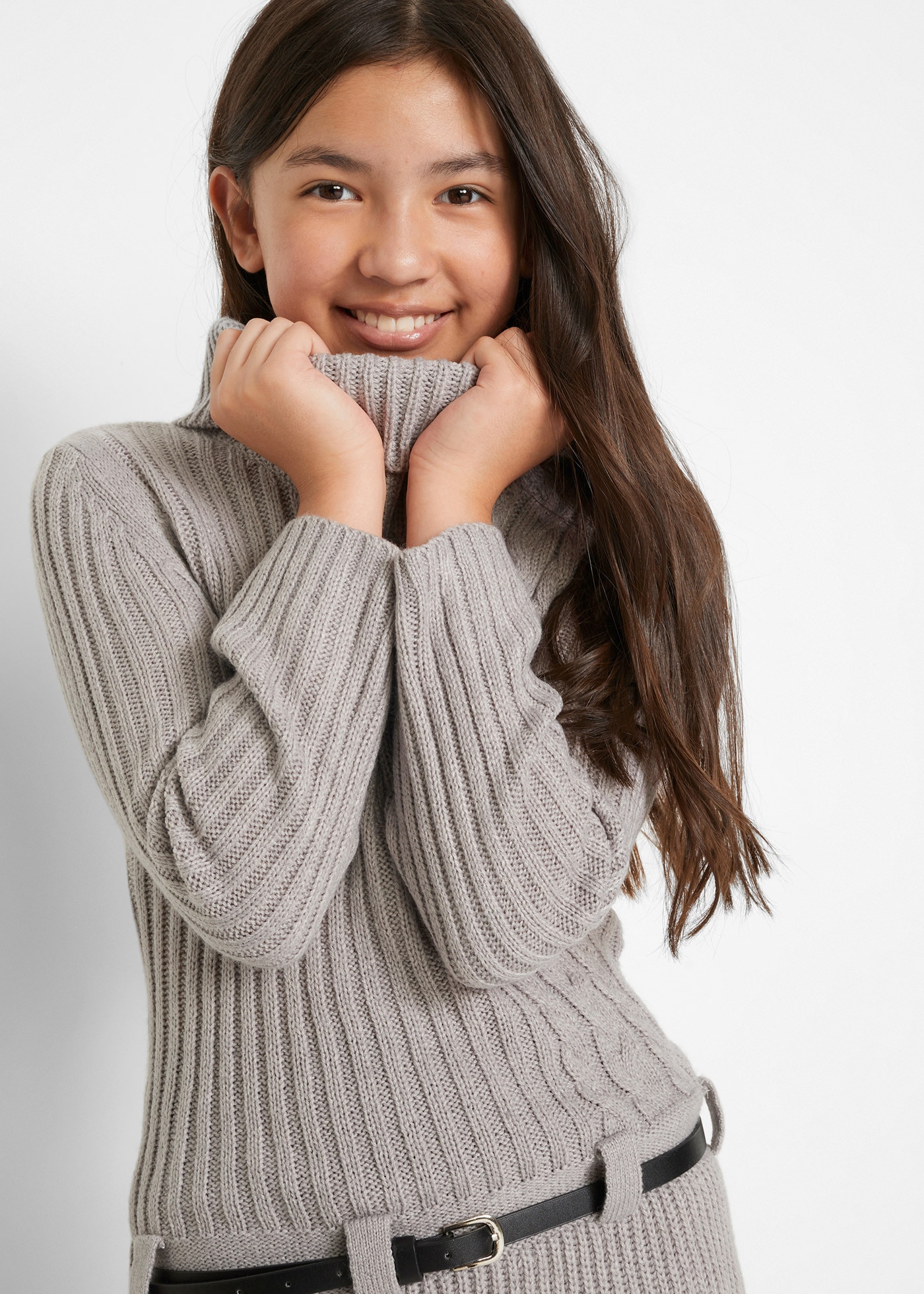 bonprix Robe 2 en 1 Set, 2 tlg. für Alltag, Grobstrick, mit seitlich versetztem Zopfmuster