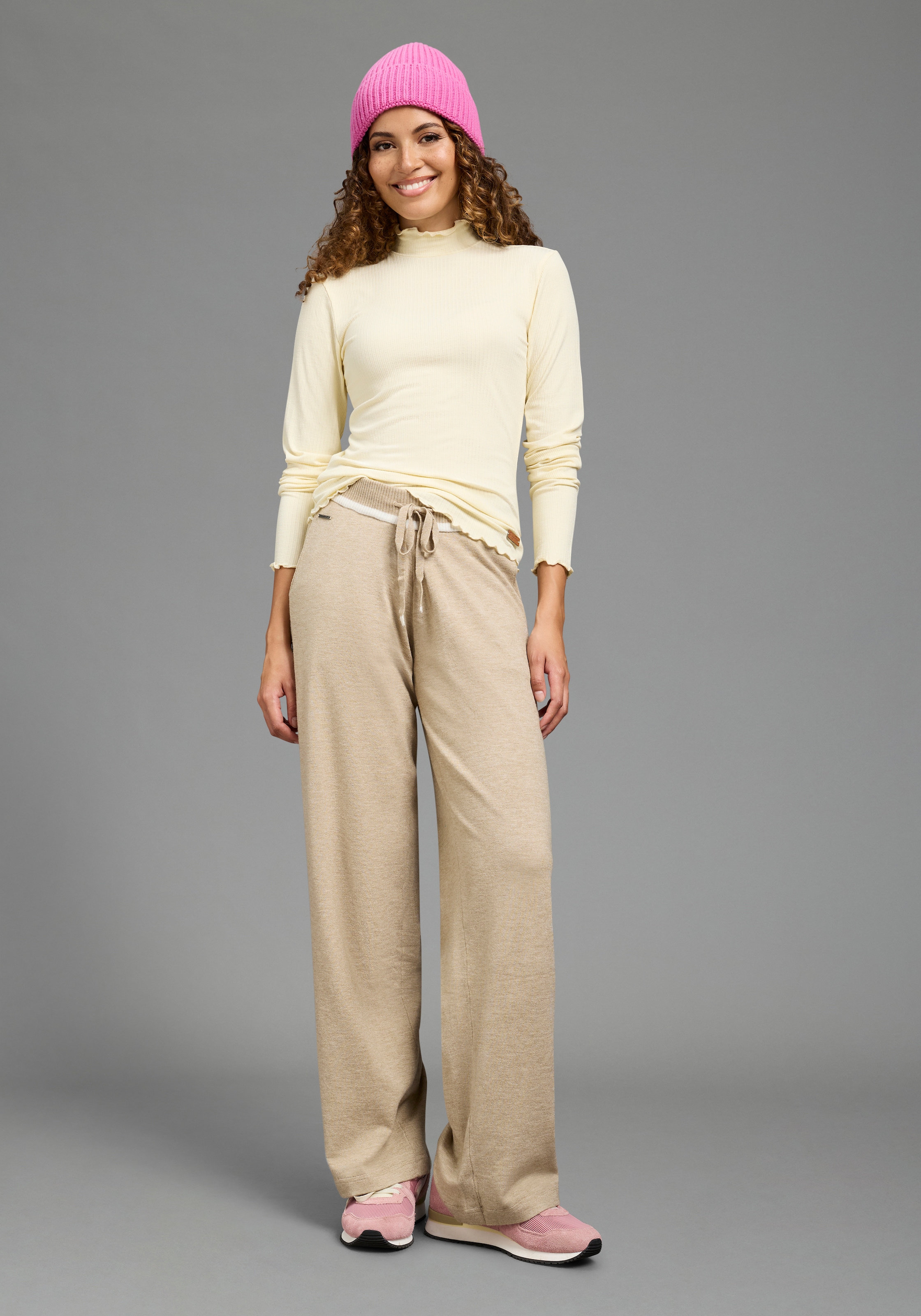 KangaROOS T-shirt à manches longues Paquet, 2 coupe ajustée, forme à la hauteur des hanches, en jersey côtelé