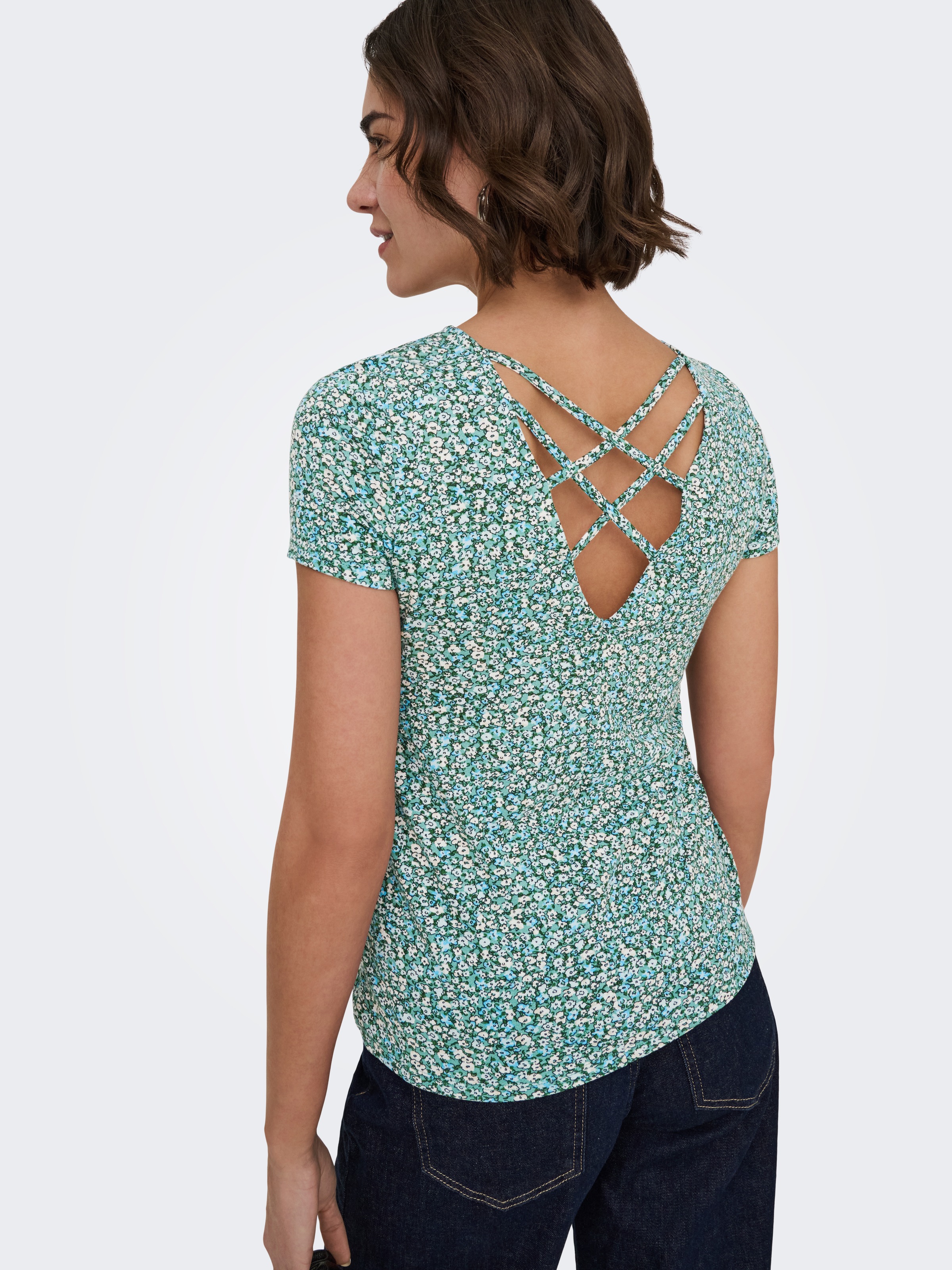ONLY T-shirt à manches courtes »ONLBERA BACK LACE UP S/S TOP JRS NOOS«