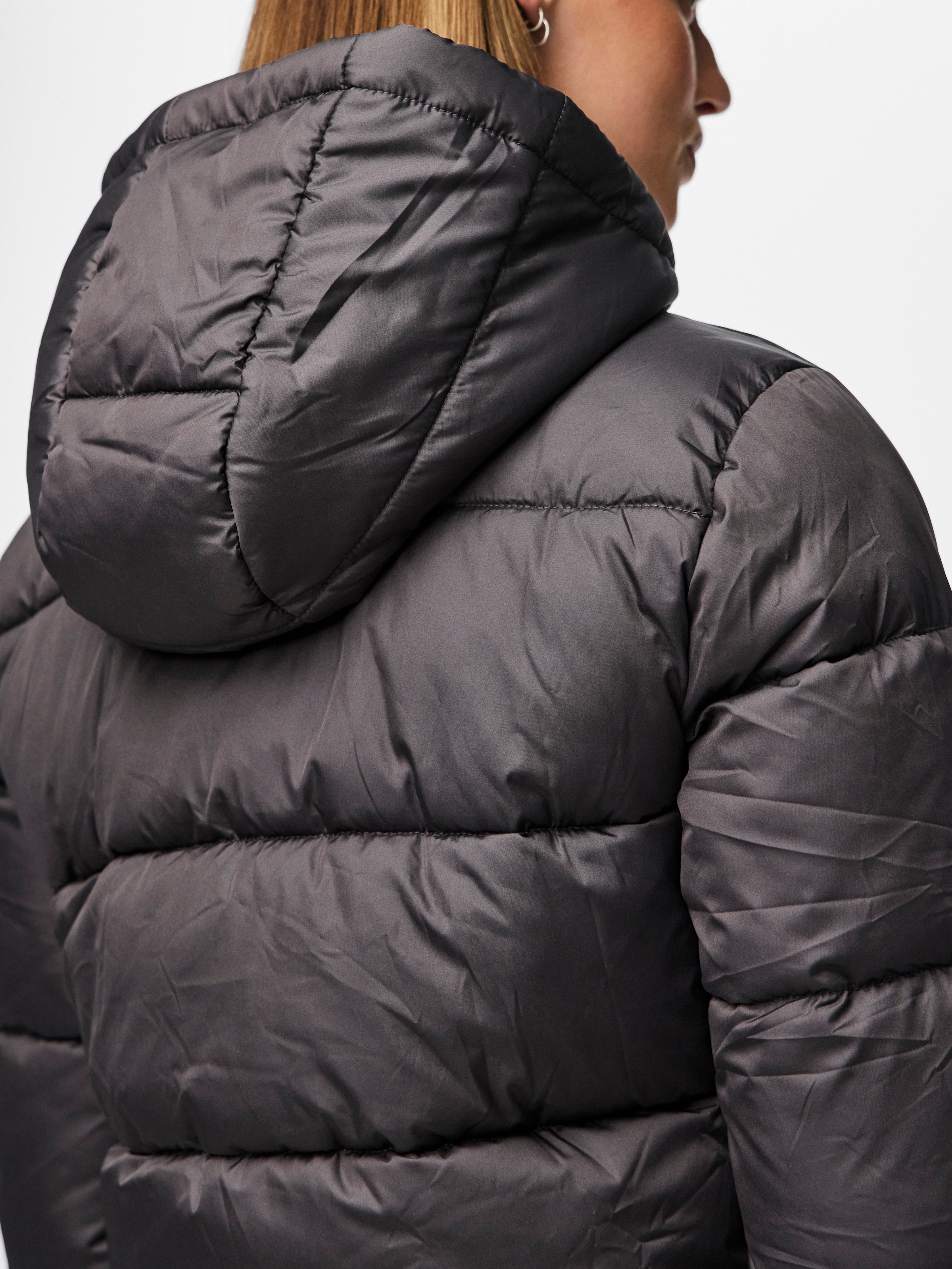 pieces Veste matelassée »PCBEE NEW SHORT  PUFFER JACKET NOOS BC« mit Kapuze