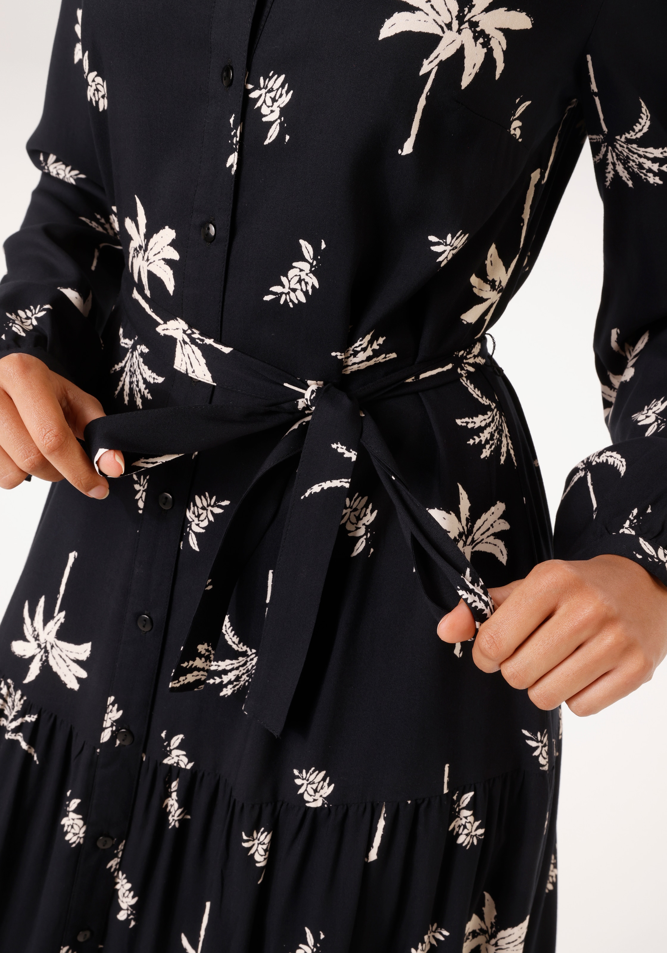 Aniston CASUAL Maxi robe mit abnehmbarem Bindeband,  mit Palmen bedruckt - jedes Teil ein Unikat