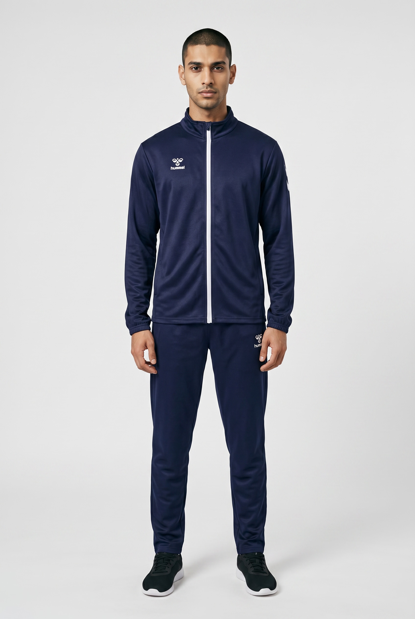 hummel Combinaison d'entraînement »HMLLOGO SUIT« 2 cuis ensemble deux pièces, sans capuche, en polyester