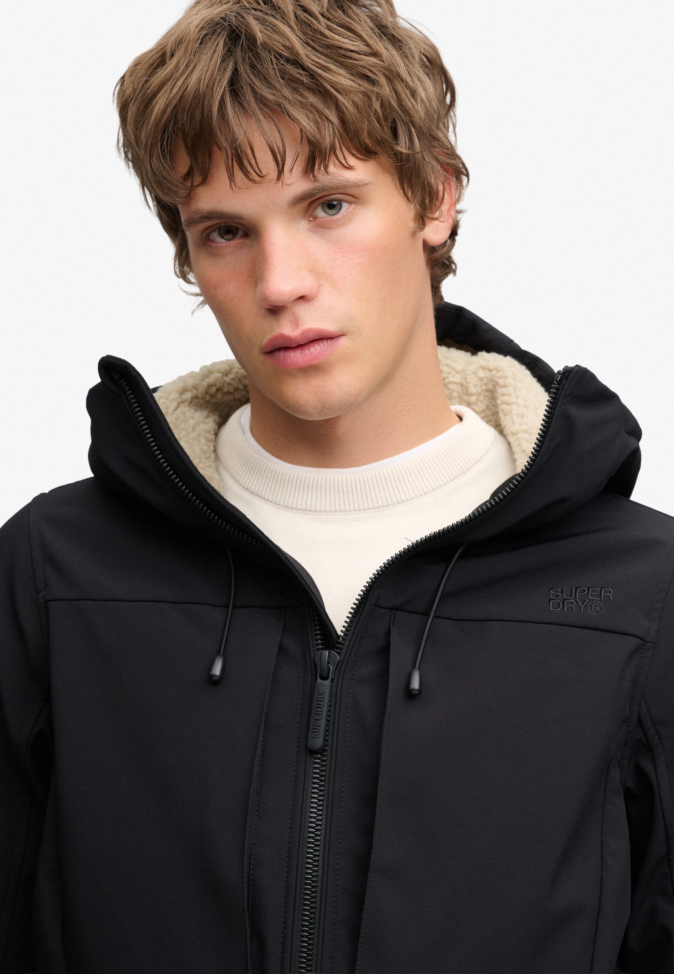 Superdry Veste d'extérieur »HOOD BORG TREKKER JKT« avec capuche mélange de matières, coupe décontractée