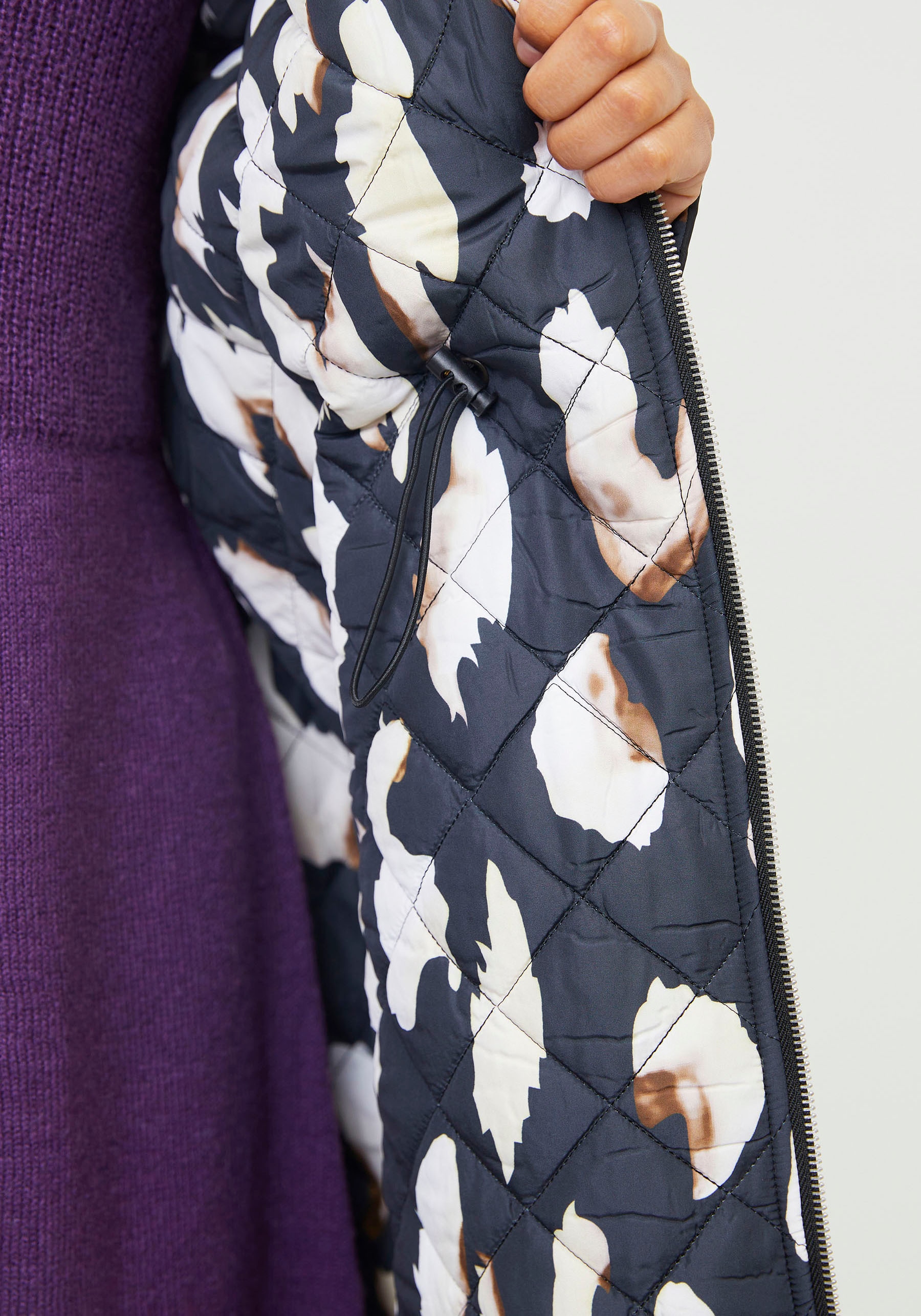 ADIA Parka mit Kapuze mit Multicolor Innen-Design