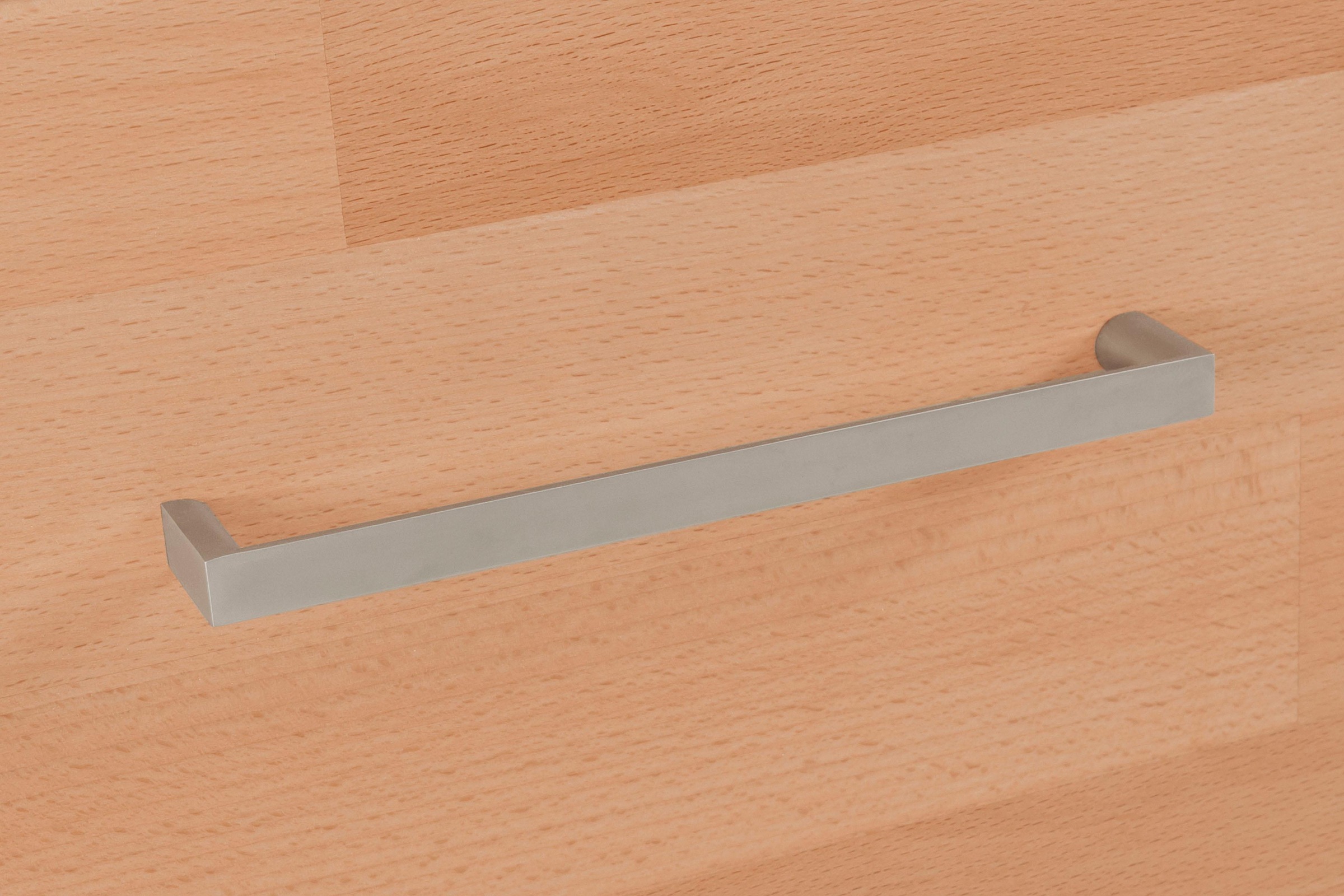 GOODproduct Table basse »Ribe,160cm breit,55cm hoch,Oberplatte massiv« Korpus Holzwerkstoff,Glaseinsatz aus gehärtetem Glas,Böden versetzbar