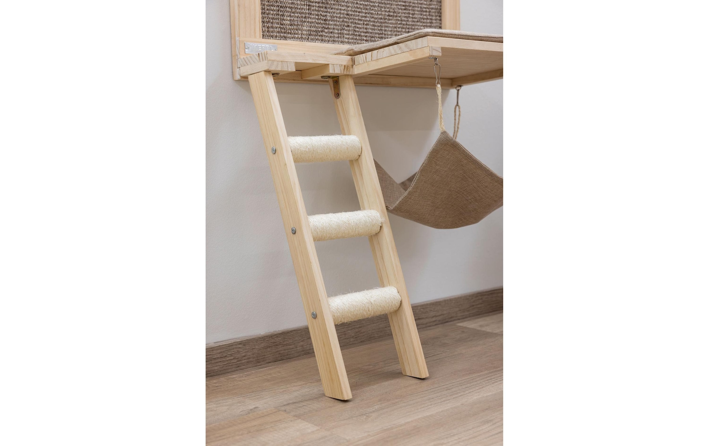 Kerbl Katzenliege »Timber 58 x 32 x 89 cm« Katzenliegebrett zur Wandmontage
